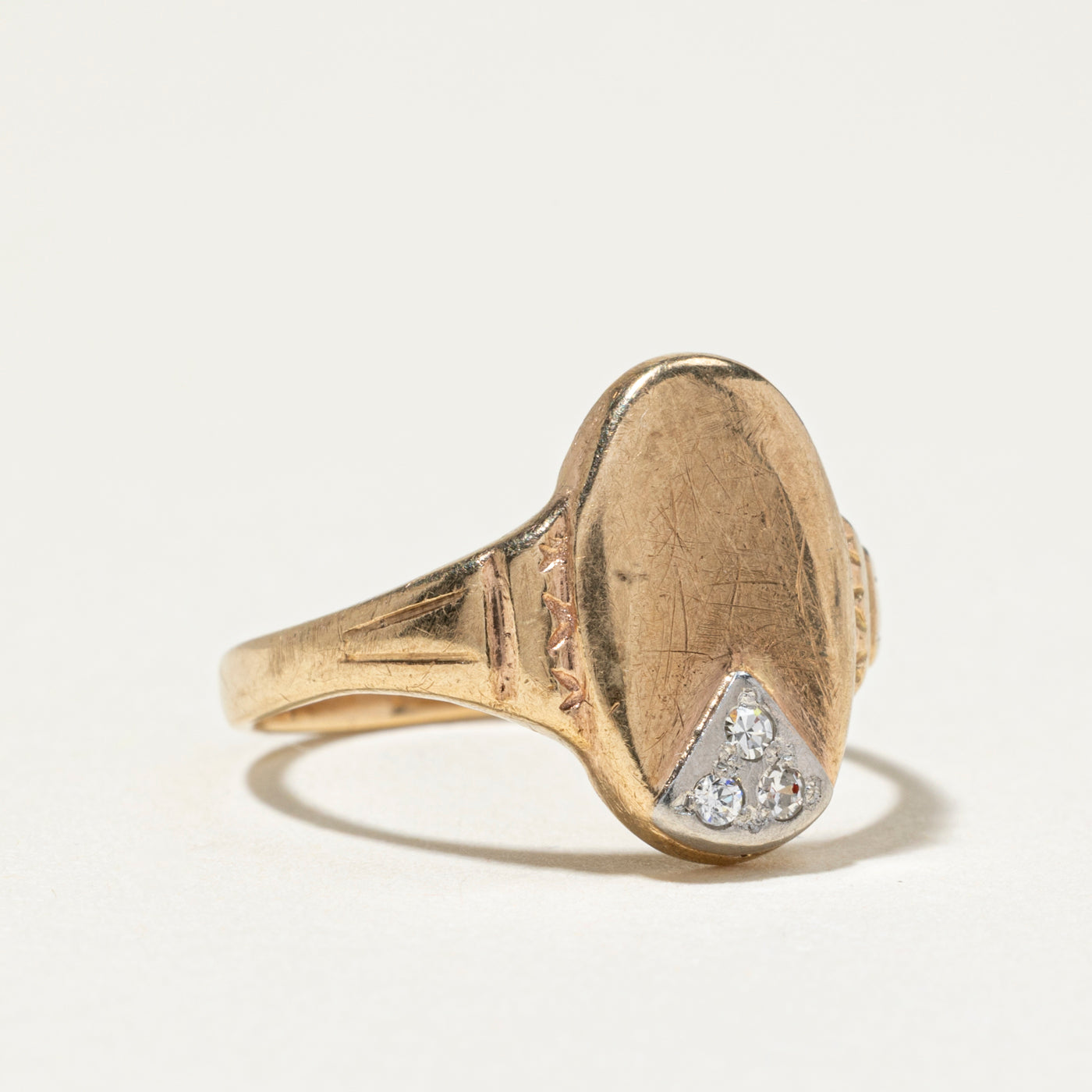 Diamond Oval Signet Ring | SZ 4.75