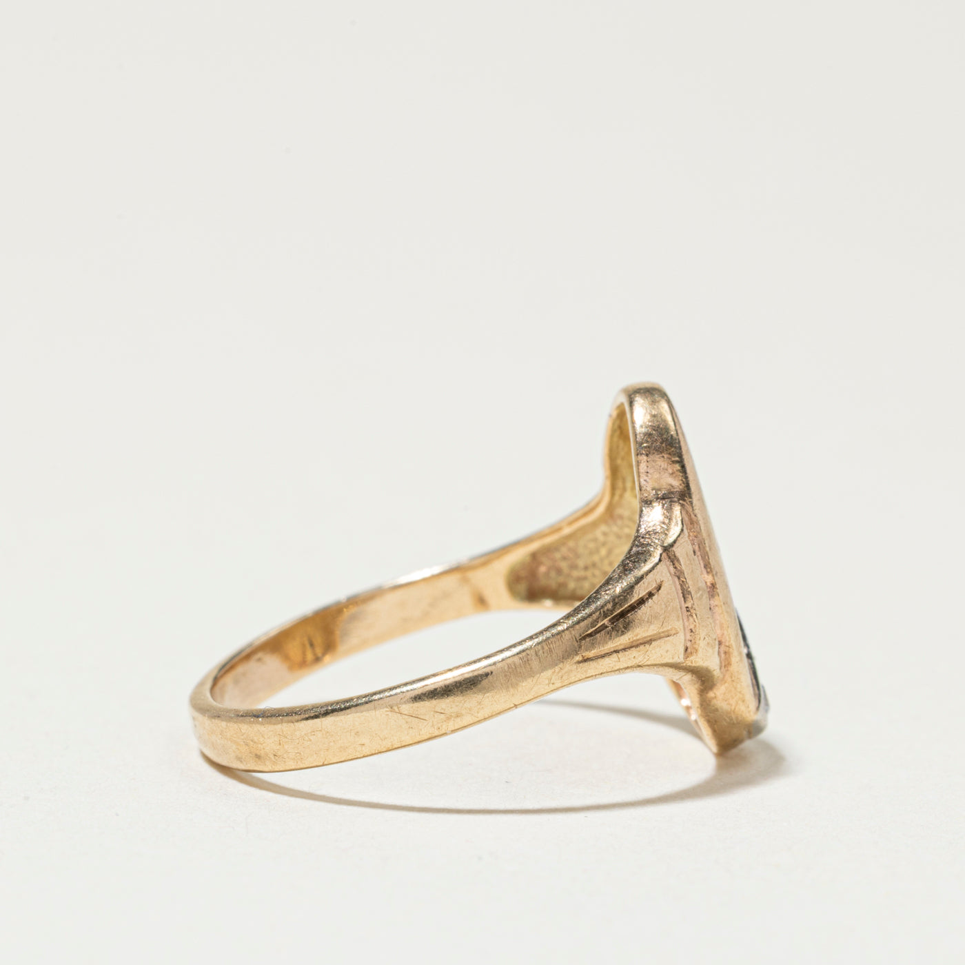 Diamond Oval Signet Ring | SZ 4.75