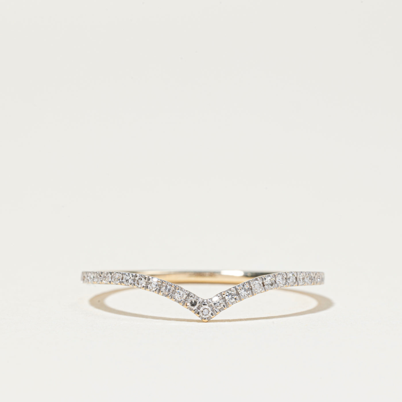 Bague demi-éternité en diamant à chevrons | Taille 7