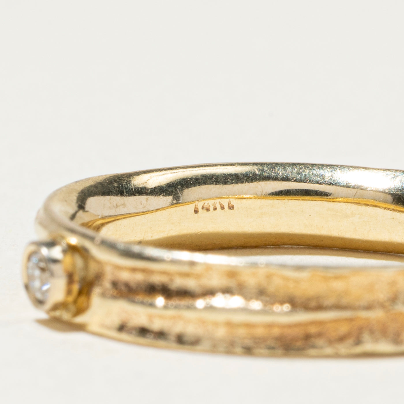 Bezel Set Diamond Textured Band | 3mm | SZ 7