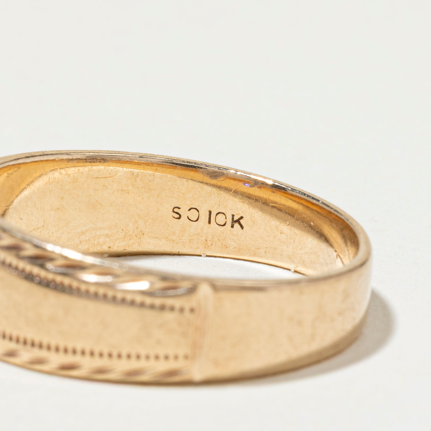 Three Stone Star Set Diamond Textured Band | SZ 9.25