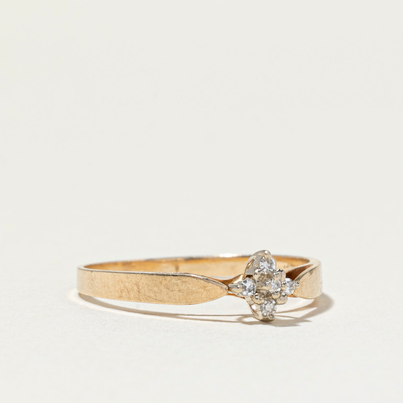 Diamond Petal Cluster Ring | SZ 6