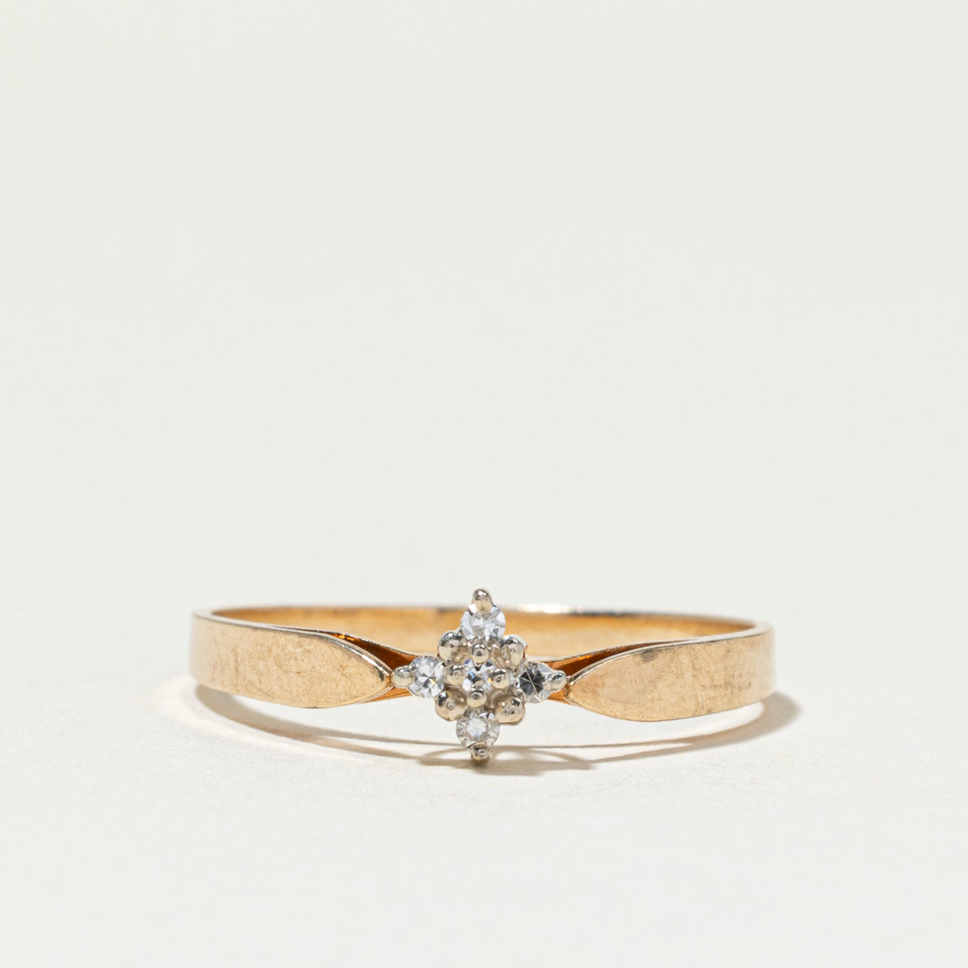 Diamond Petal Cluster Ring | SZ 6
