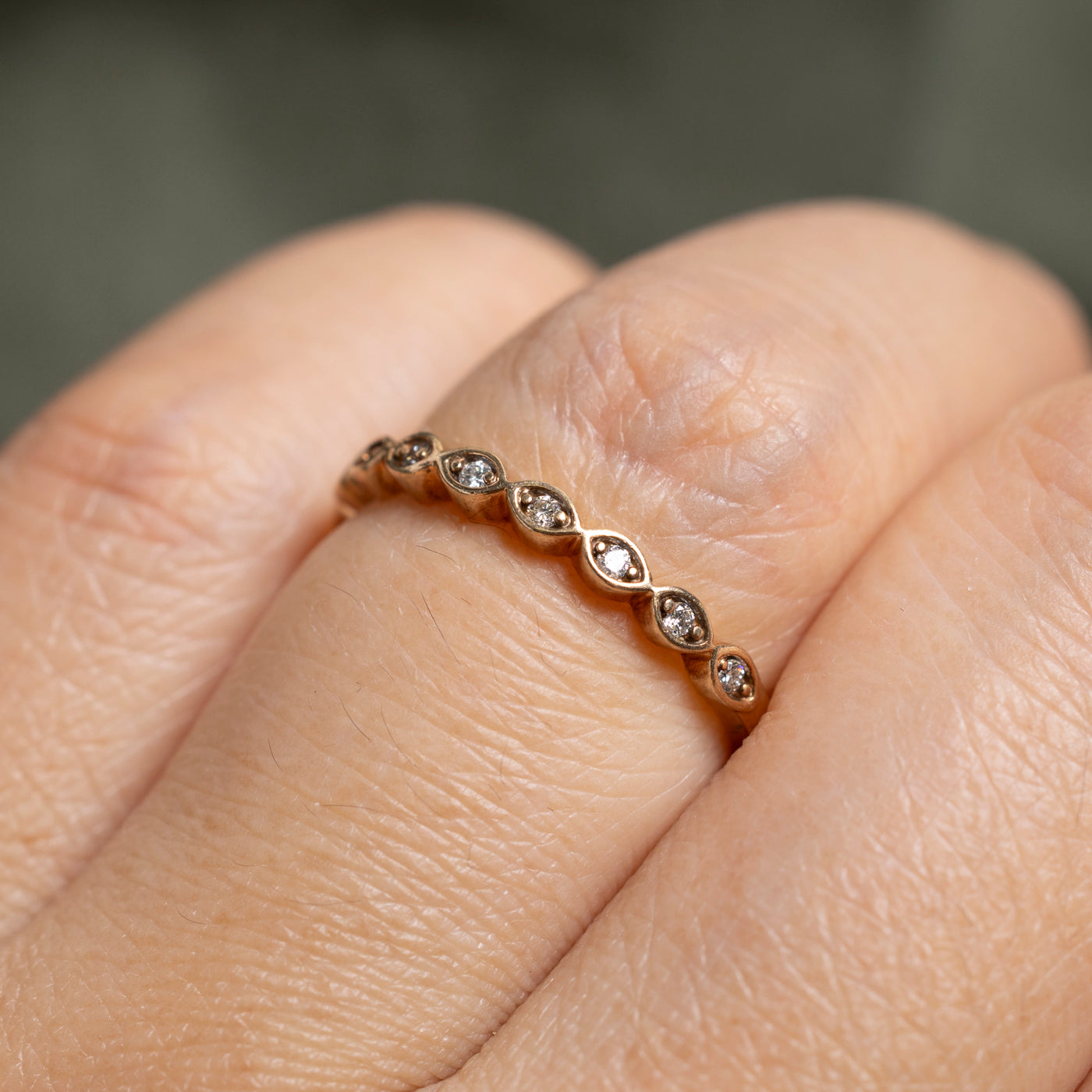 Semi Eternity Diamond Scalloped Band | 2mm | SZ 6.25
