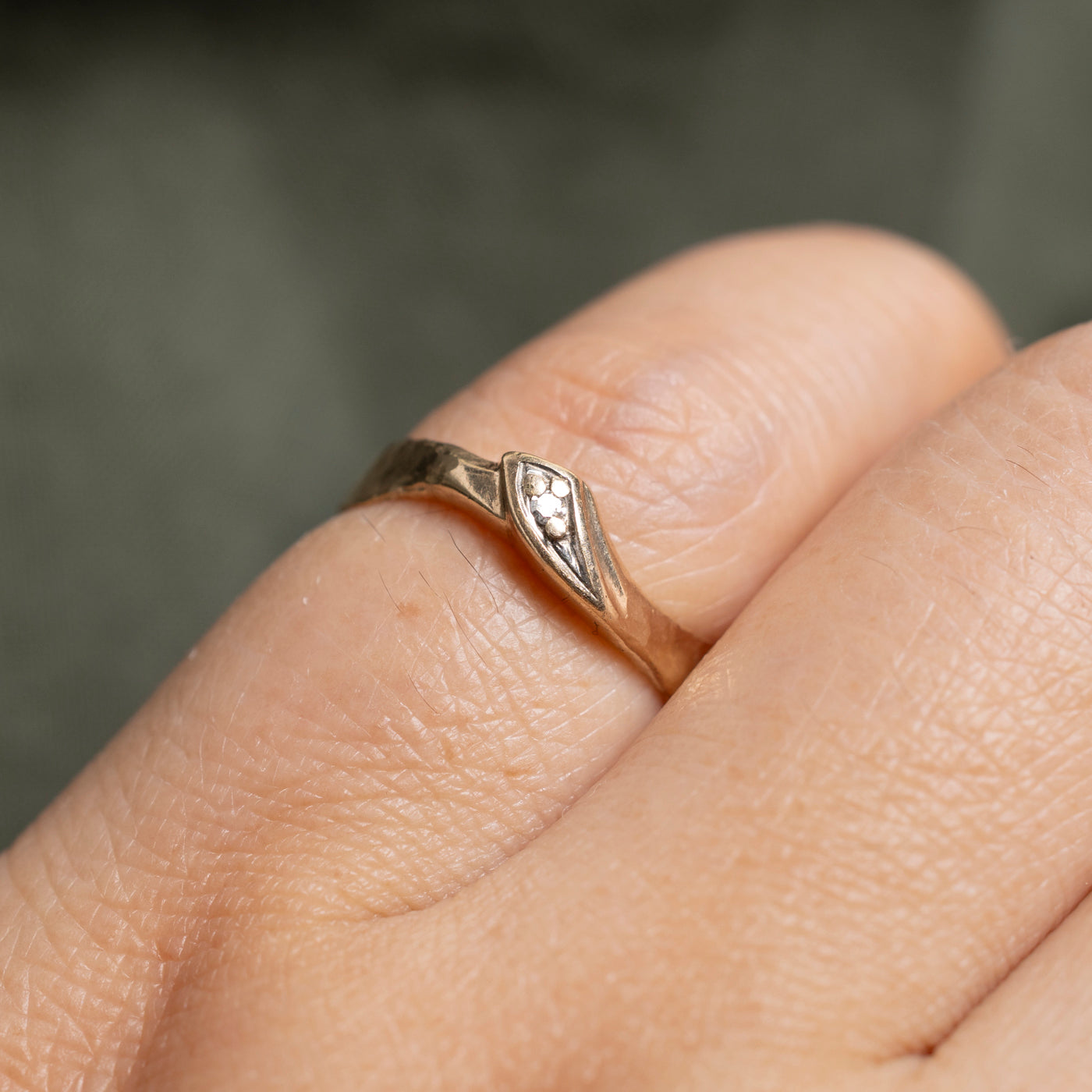 Diamond Grooved Chevron Ring | SZ 4.75