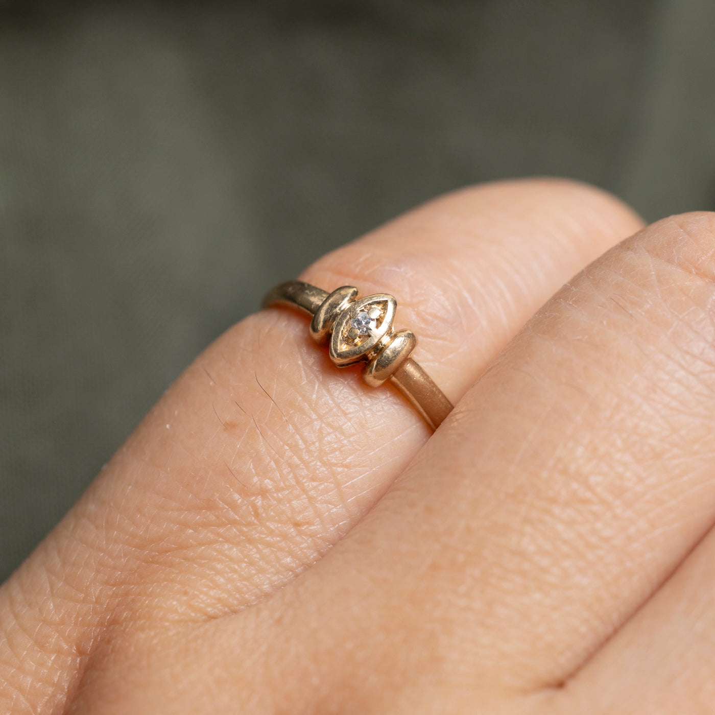Diamond Grooved Petite Ring | SZ 3