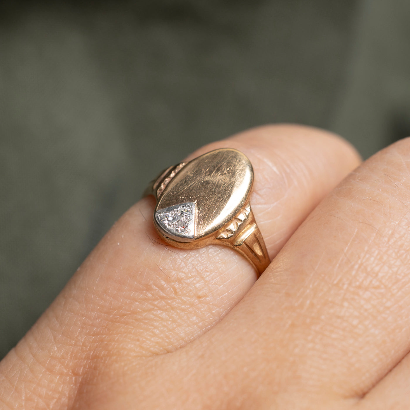 Diamond Oval Signet Ring | SZ 4.75