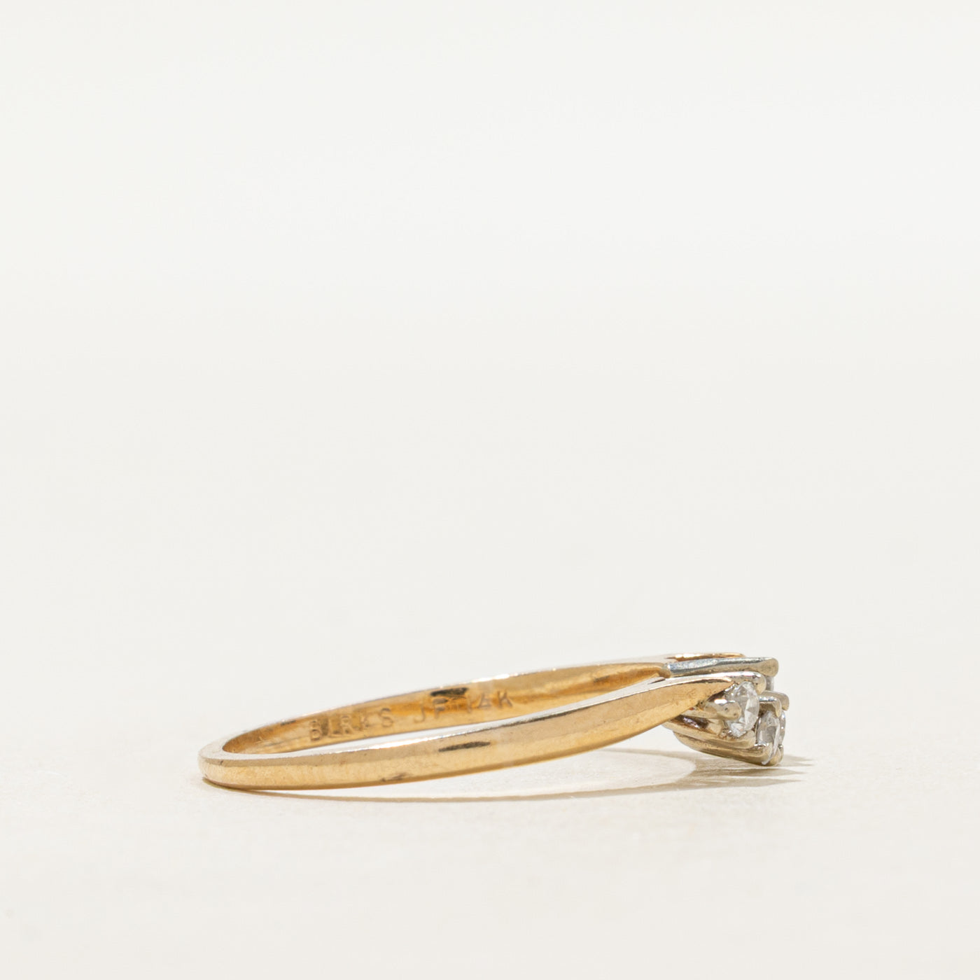 Bague contour en diamants « Birks » à quatre pierres | Taille 6