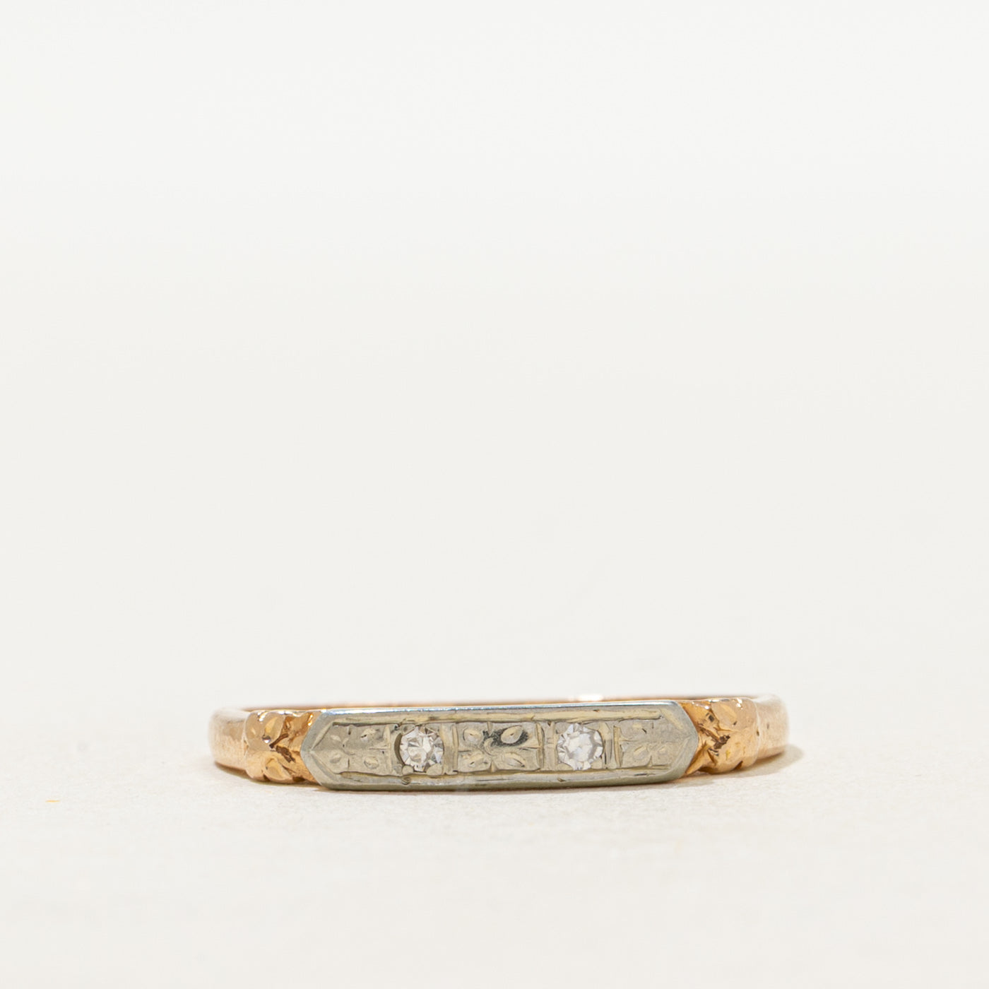 Alliance deux diamants gravée | Taille 5,75