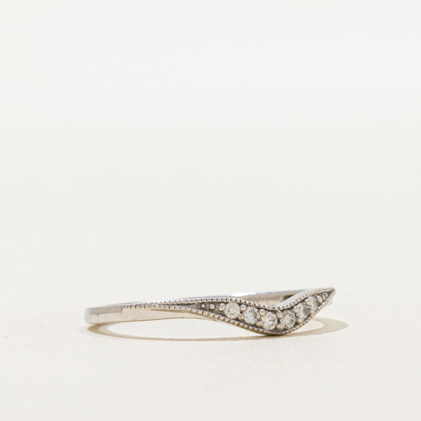 Six Stone Diamond Milgrain Contour Ring | SZ 7