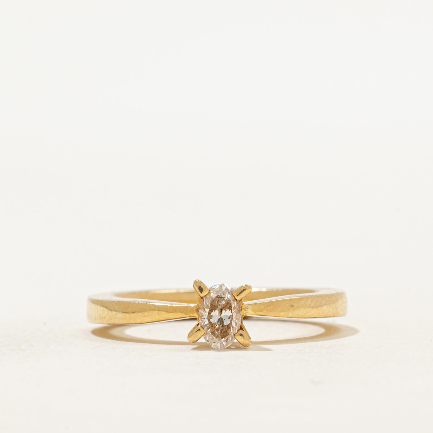 18k Oval Cut Diamond Reverse Tapered Ring | SZ 6.75
