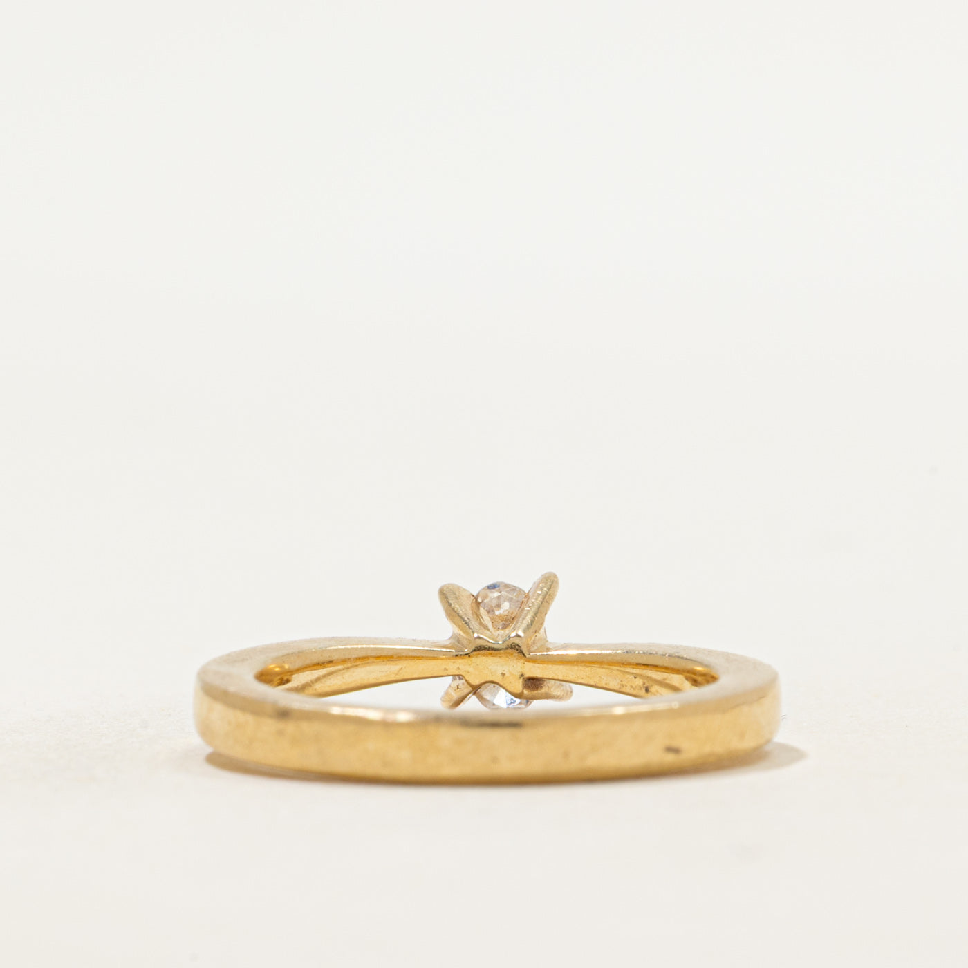 18k Oval Cut Diamond Reverse Tapered Ring | SZ 6.75