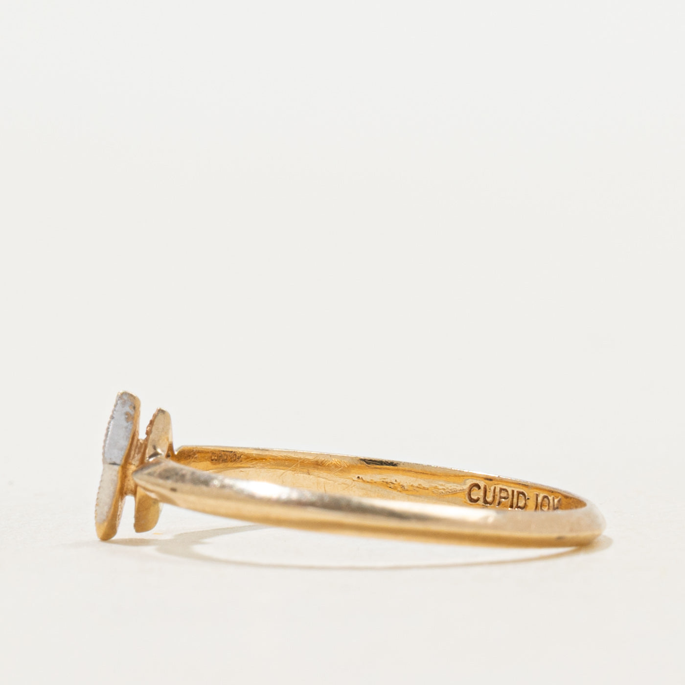 Diamond Knife Edge Petite Ring | SZ 6