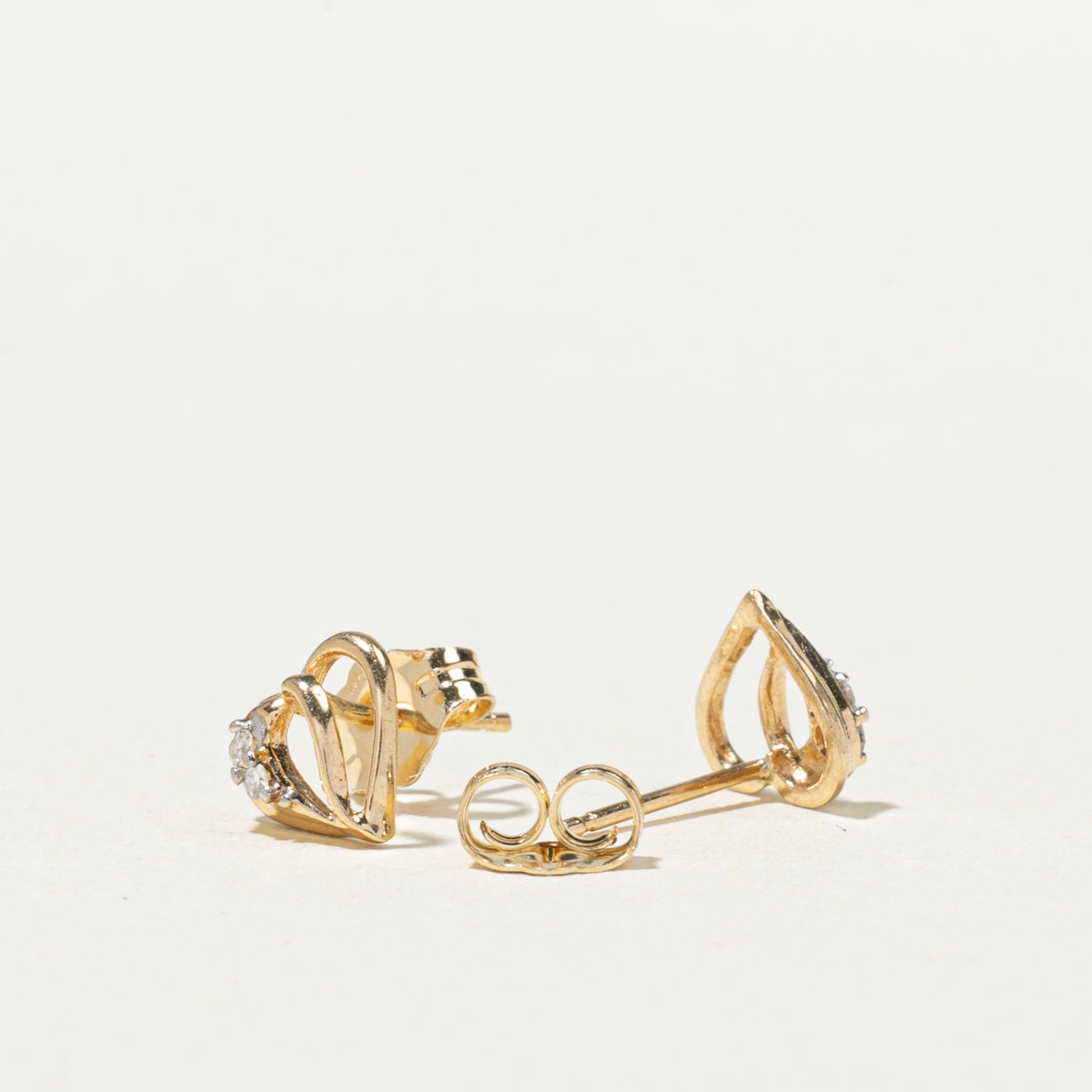 14K Diamond Grooved Heart Stud Earrings | 0.03ctw