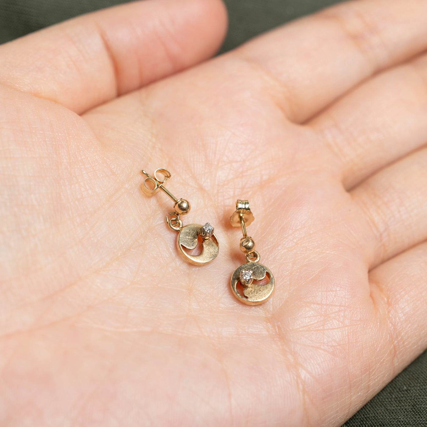 Boucles d'oreilles pendantes rondes en diamant | 0,03 ct