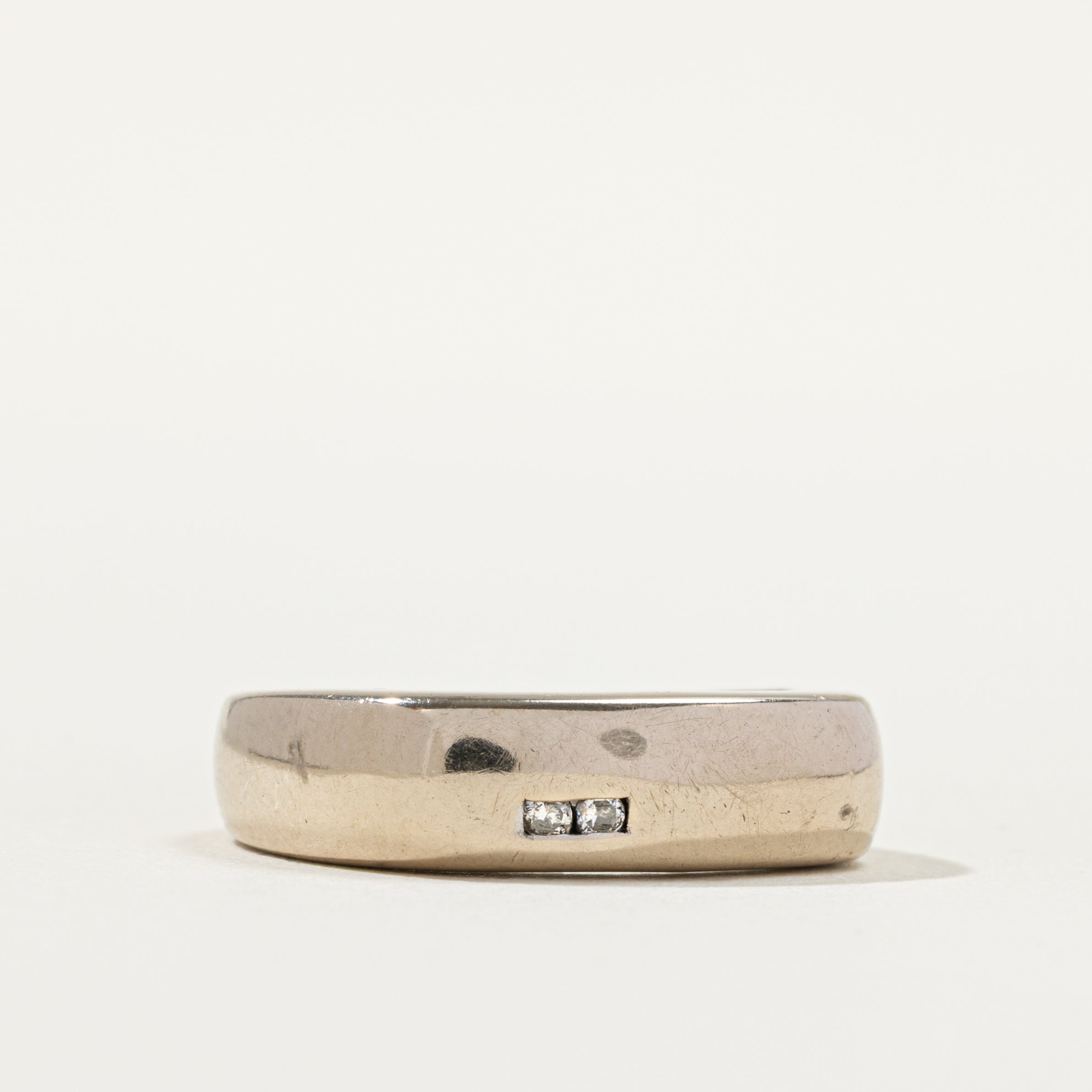 Bague sertie de deux diamants en canal | Taille 8.0 |