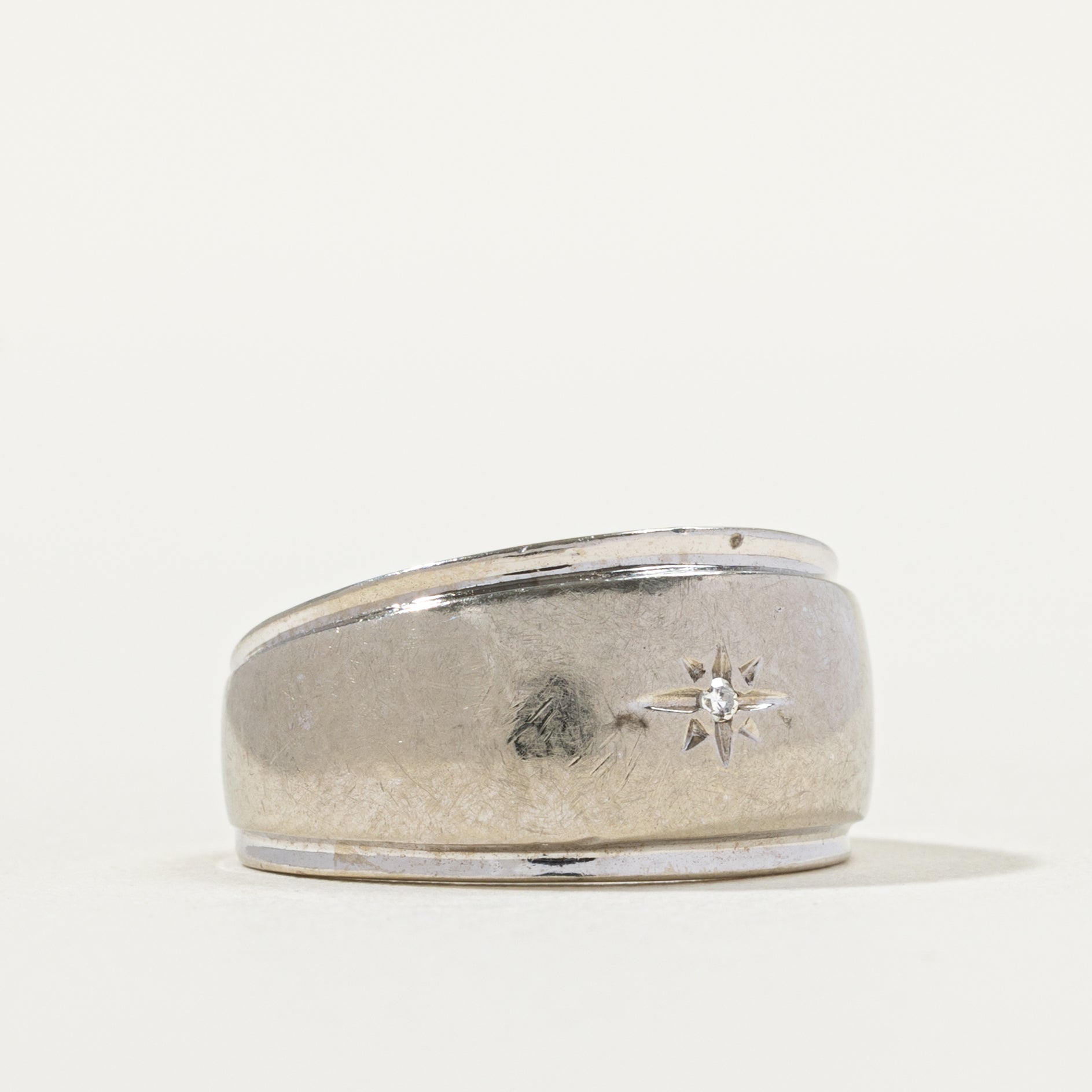 Star Set Diamond Cigar Band | SZ 4.25 |