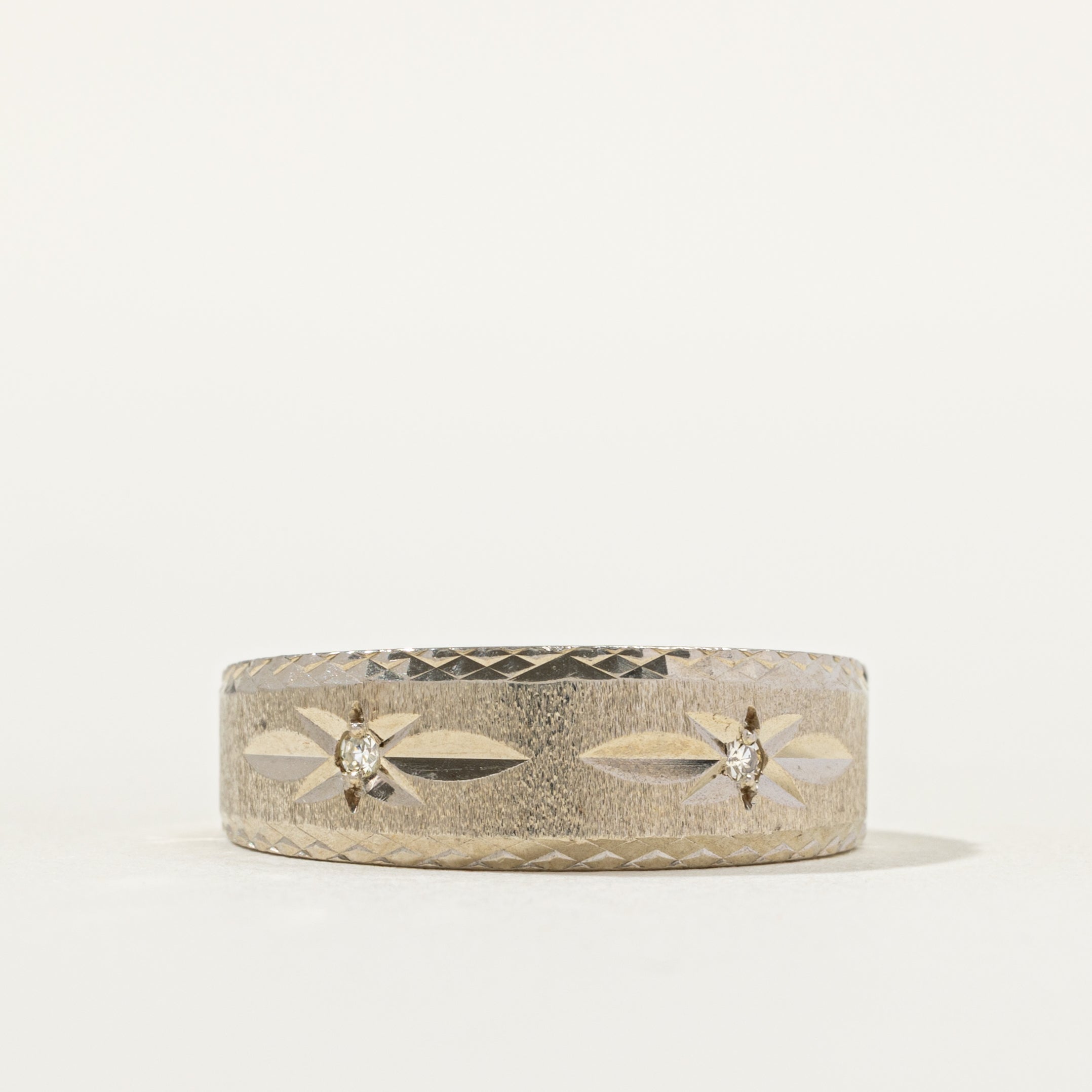 Star Set Diamond Textured Band | SZ 7.75 |