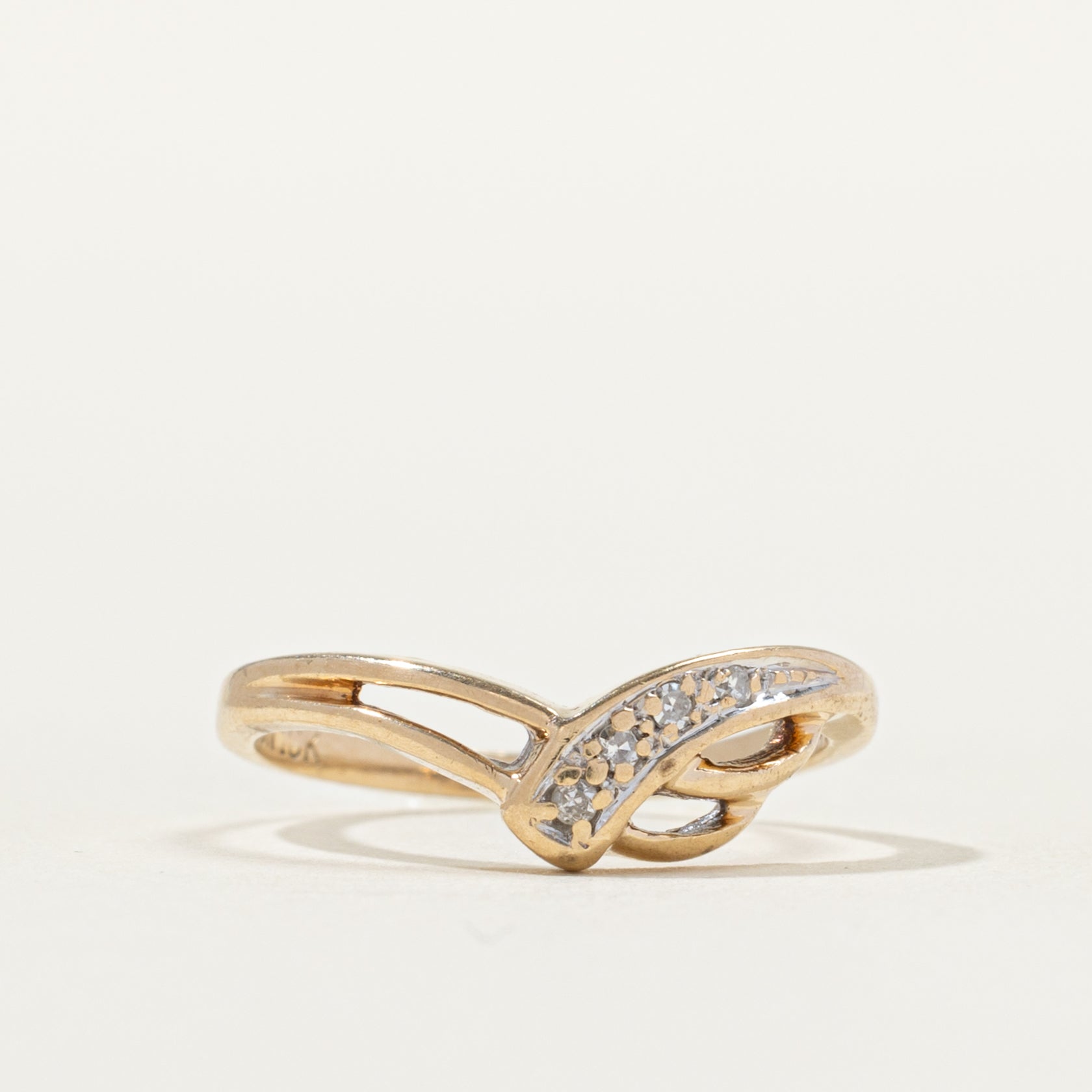 Pave Set Diamond Chevron Ring | SZ 2.75 |