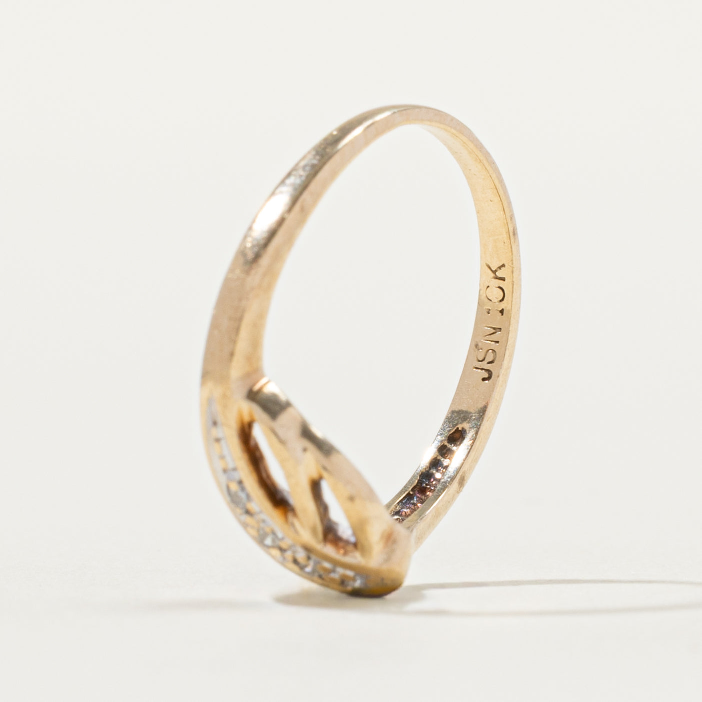 Pave Set Diamond Chevron Ring | SZ 2.75 |