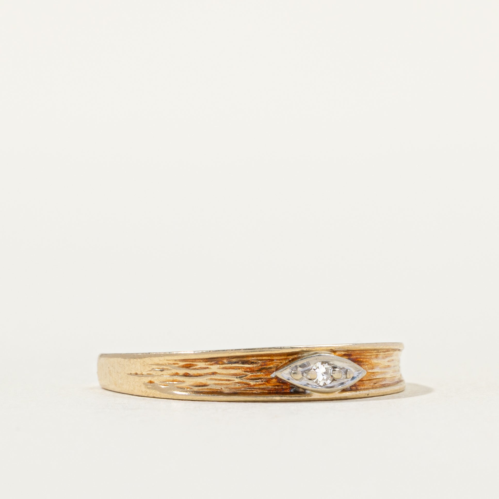 Two Tone Diamond Textured Euro Shank Band | SZ 5.75 |