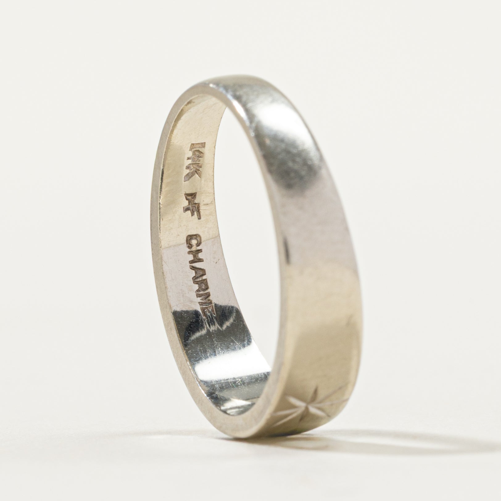 Star Set Diamond Band | SZ 6.75 |