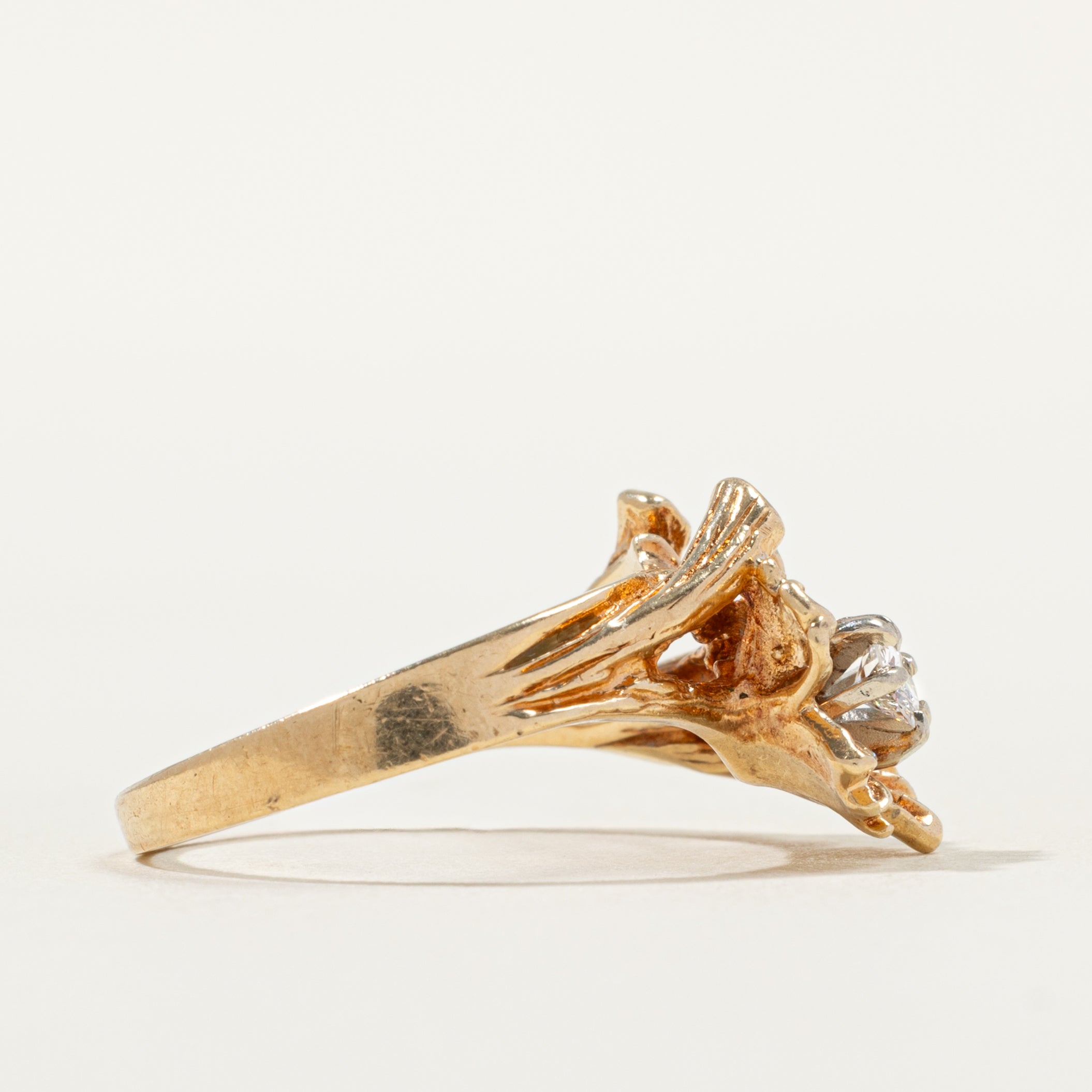 Diamond Textured Floral Ring | 0.14ctw | SZ 6.5 |