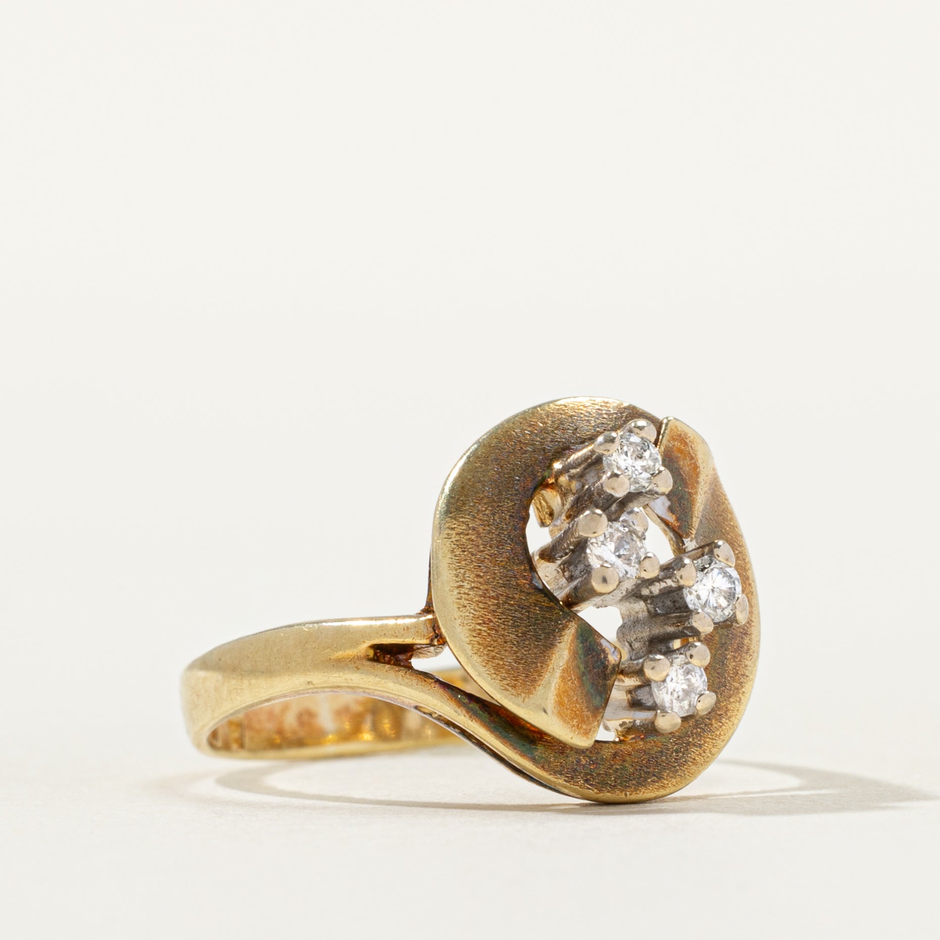 Scattered Diamond Abstract Cocktail Ring | SZ 5.75 |