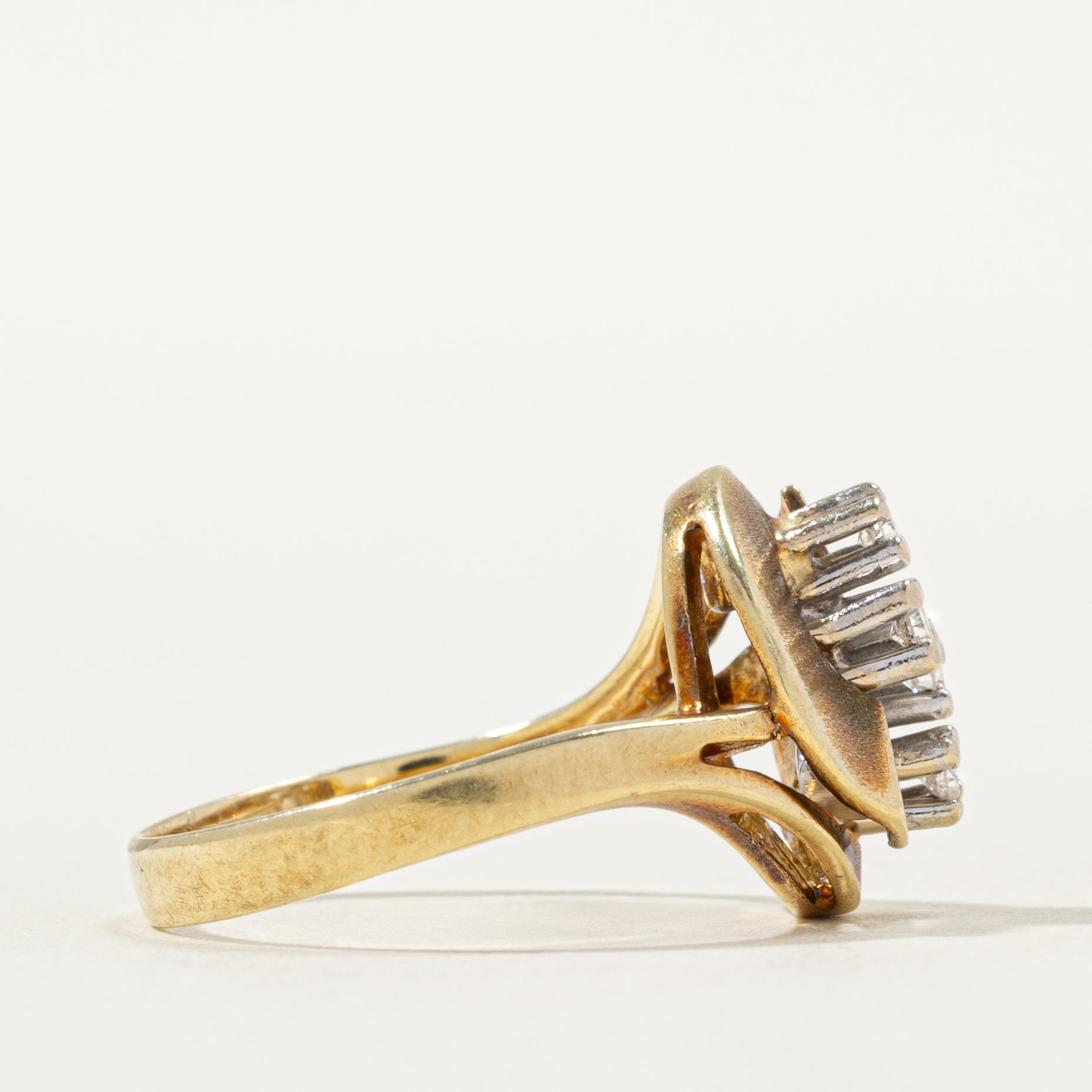 Scattered Diamond Abstract Cocktail Ring | SZ 5.75 |