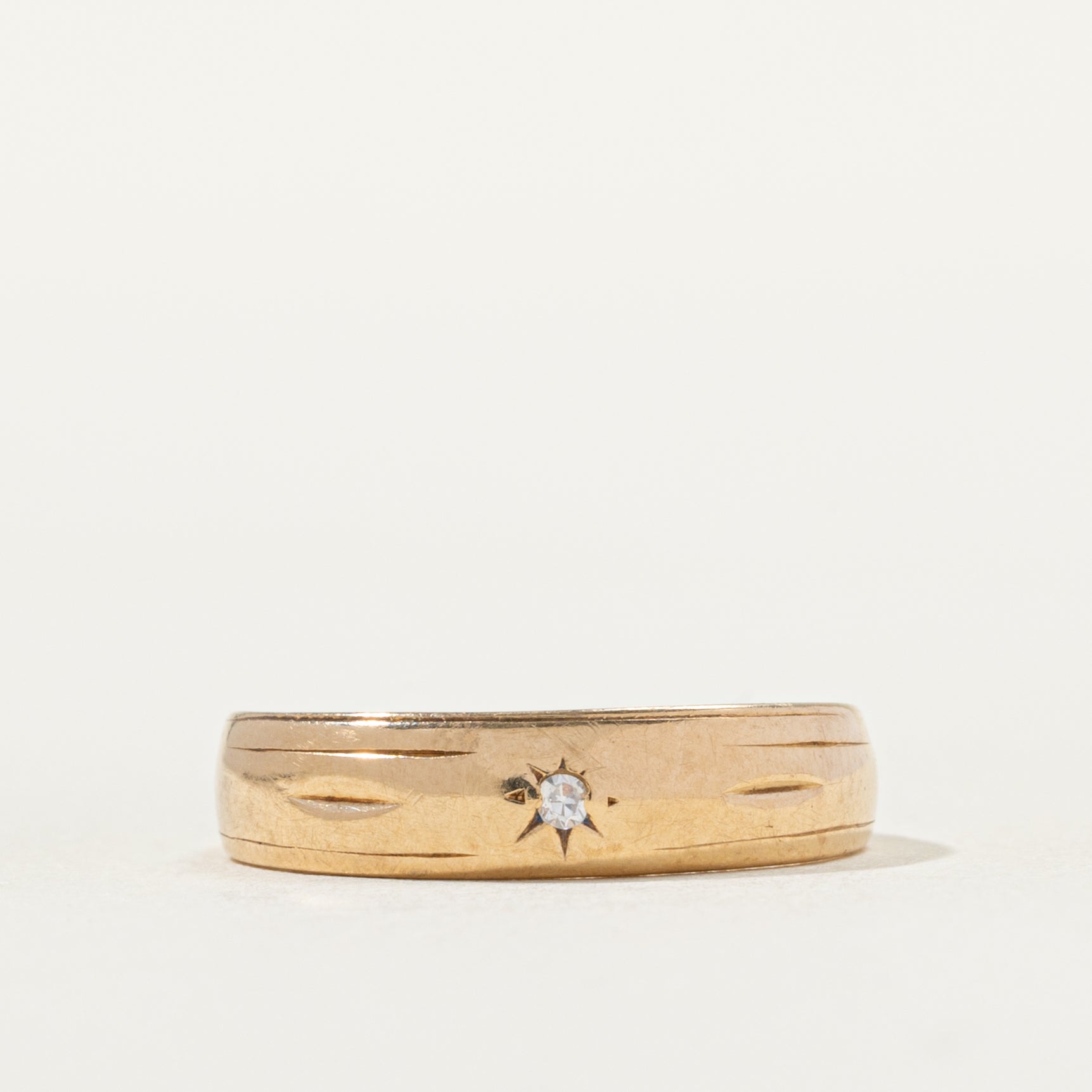 Star Set Diamond Band | SZ 3.75 |