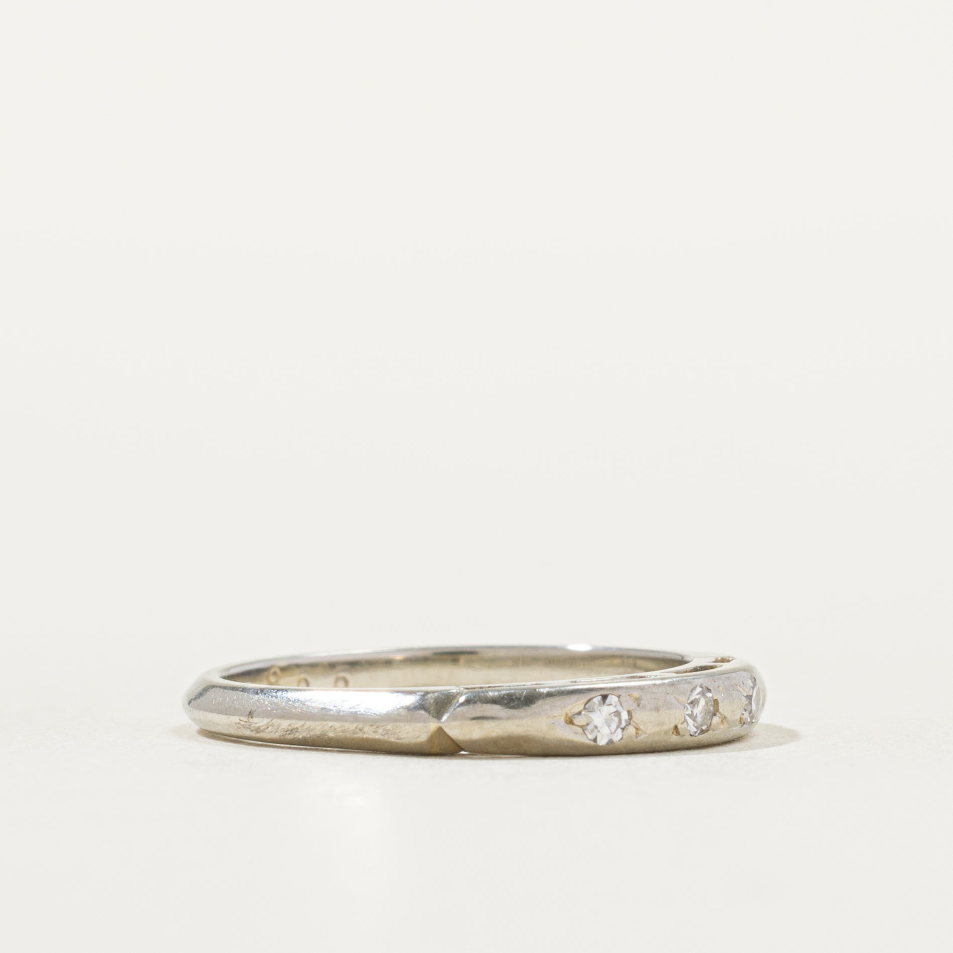 18k Three Stone Diamond Band | 2.14mm | SZ 4.25 |