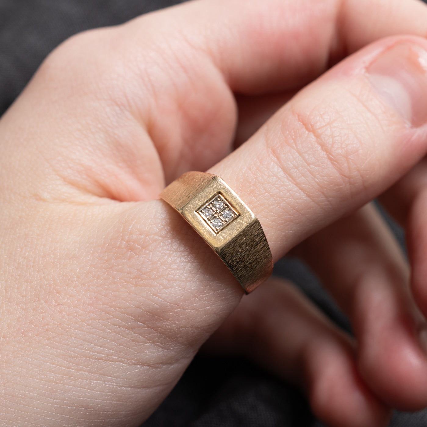 Diamond Grid Textured Signet Ring | SZ 9.5 |