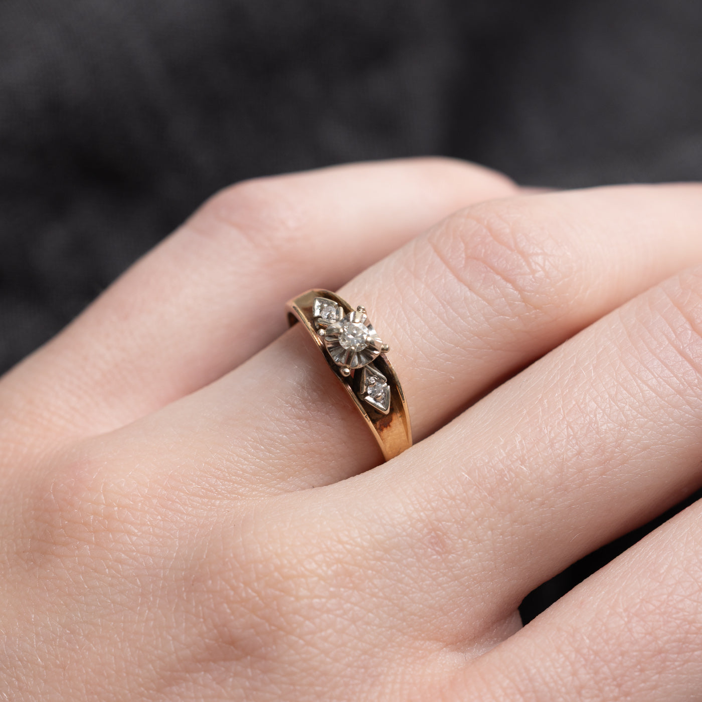 Two Tone Gold Illusion Set Diamond Ring | SZ 6.0 |