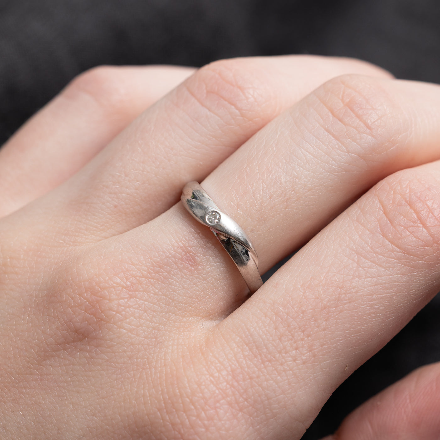 Flush Set Diamond Crossover Band | SZ 6.75 |