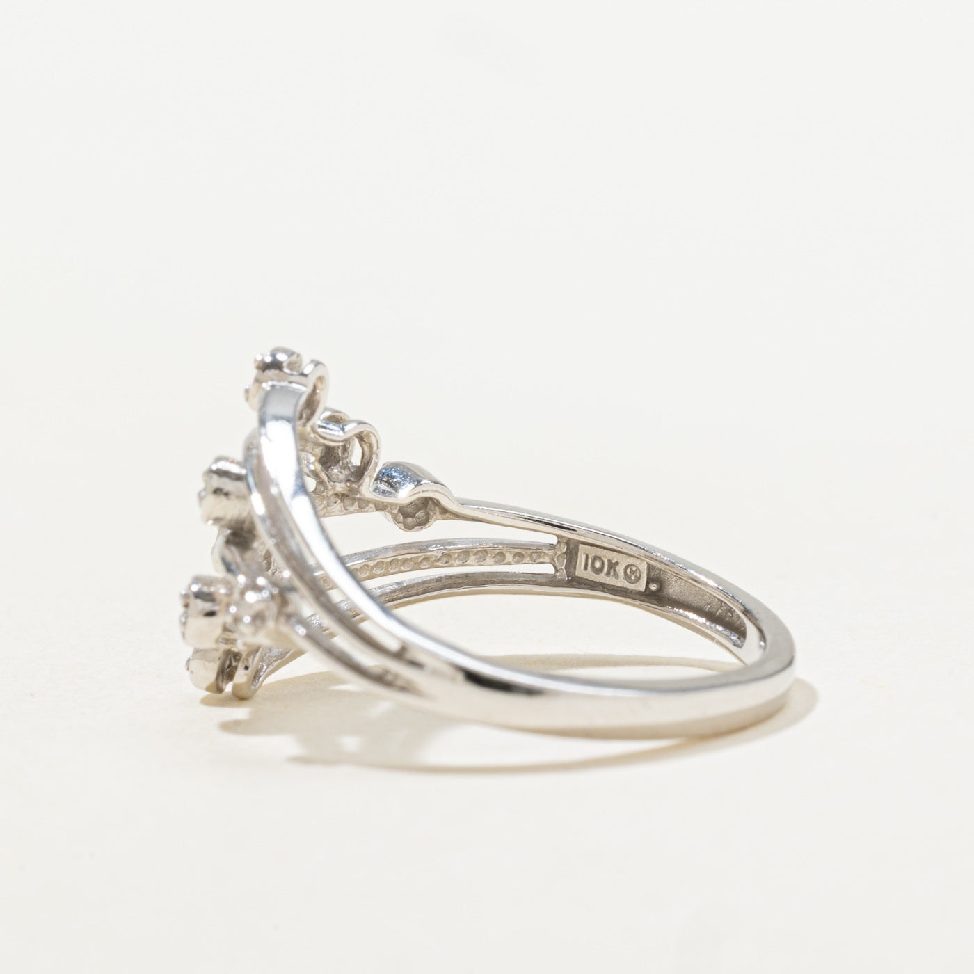 Scattered Diamond Bypass Ring | SZ 7.0 |