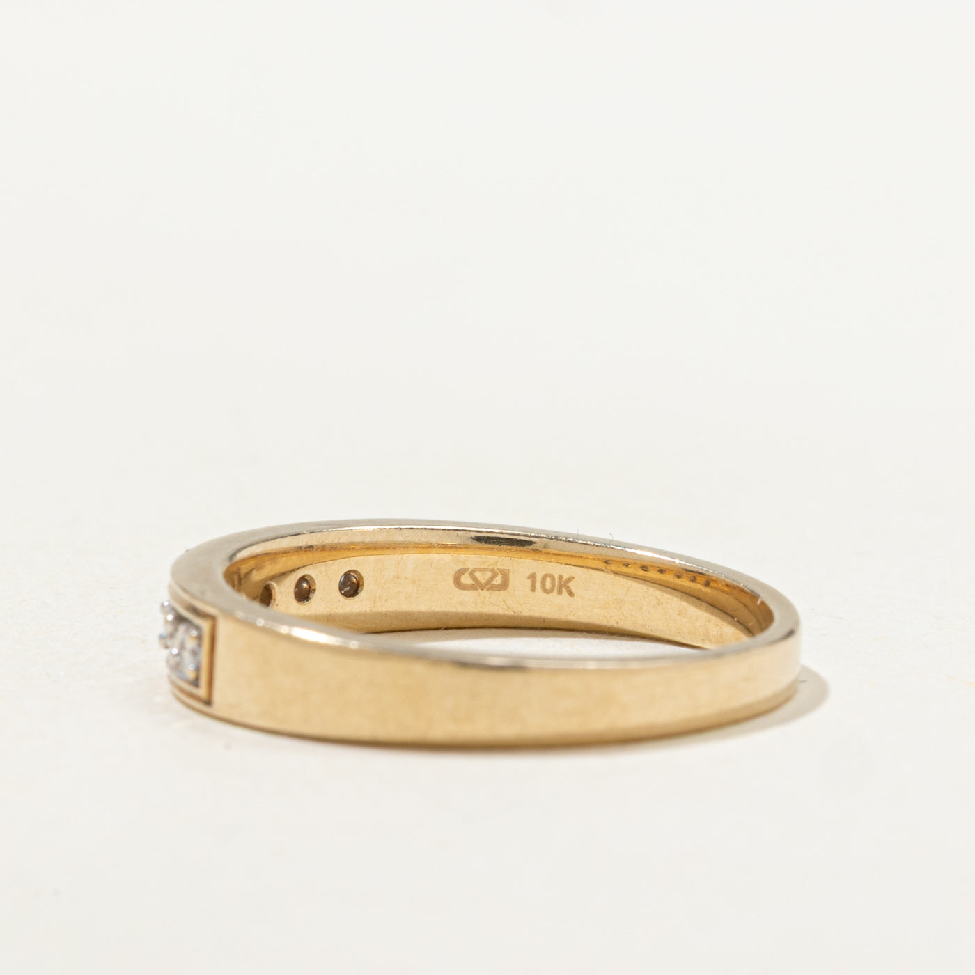 10k Seven Stone Diamond Band | SZ 6.0 |