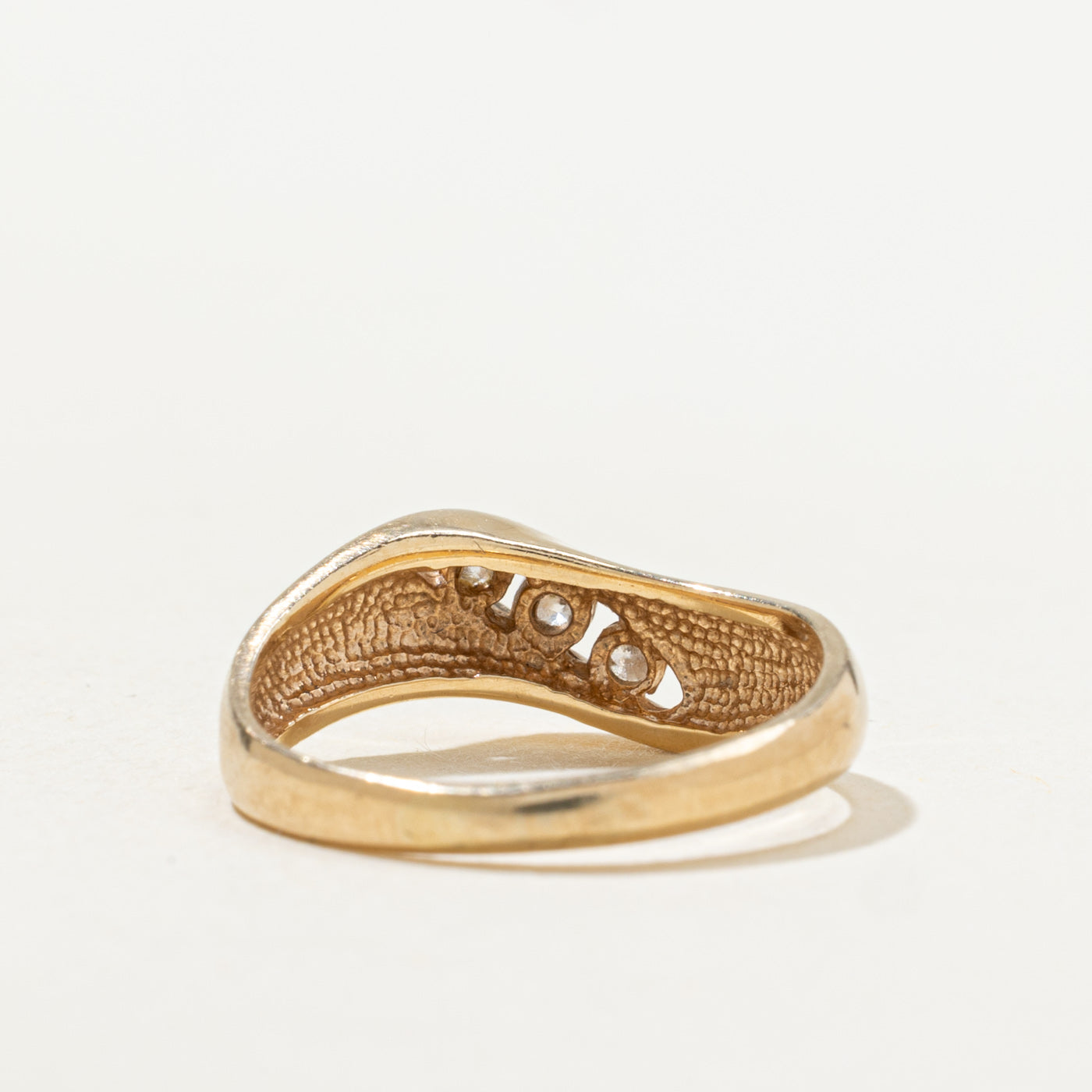 Channel Set Diamond Wave Band | SZ 3.5 |