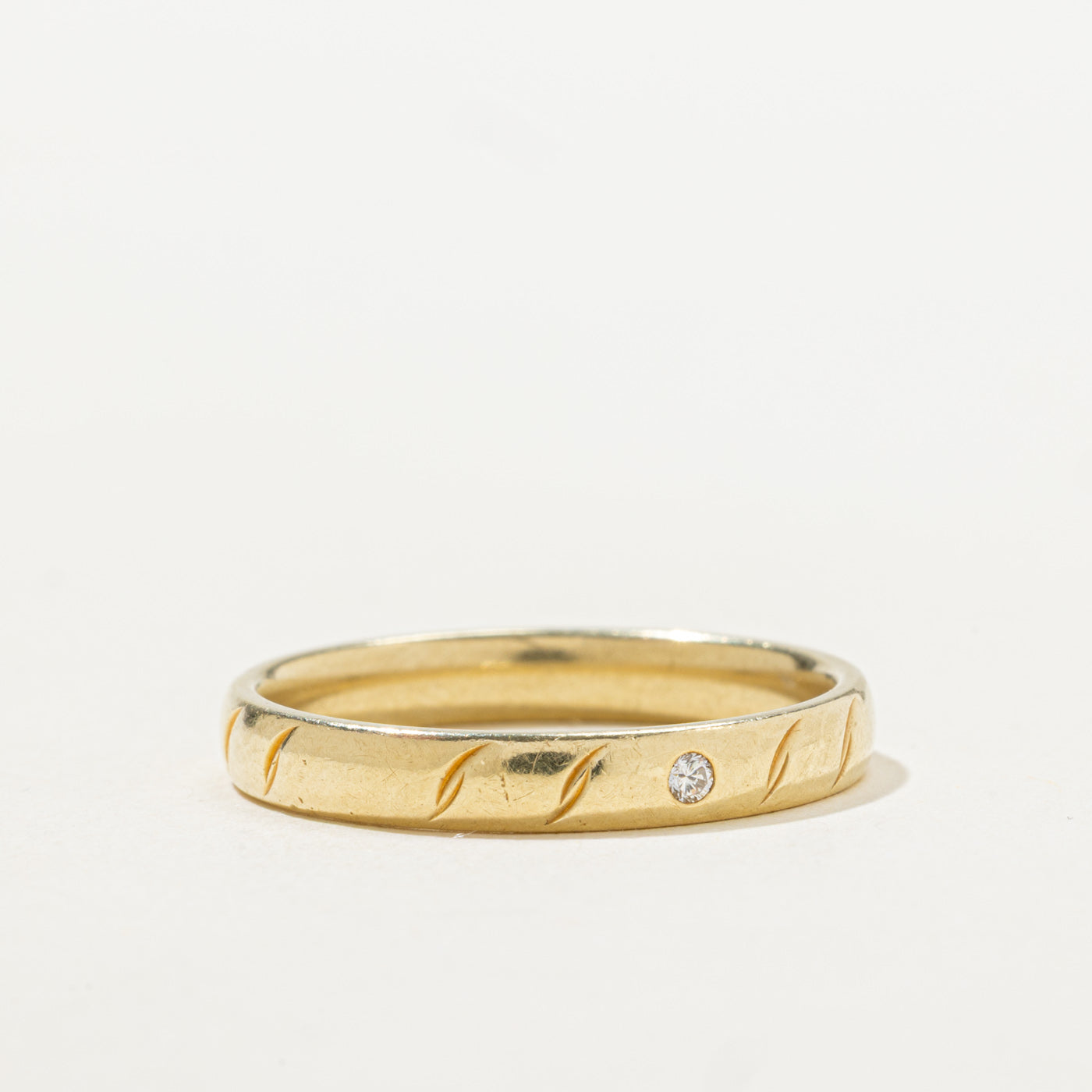 Flush Set Diamond Textured Band | 3.25mm | SZ 9.0 |