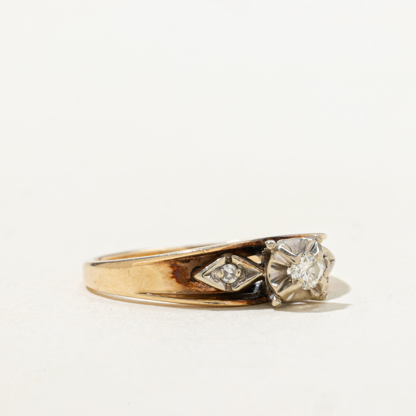 Two Tone Gold Illusion Set Diamond Ring | SZ 6.0 |