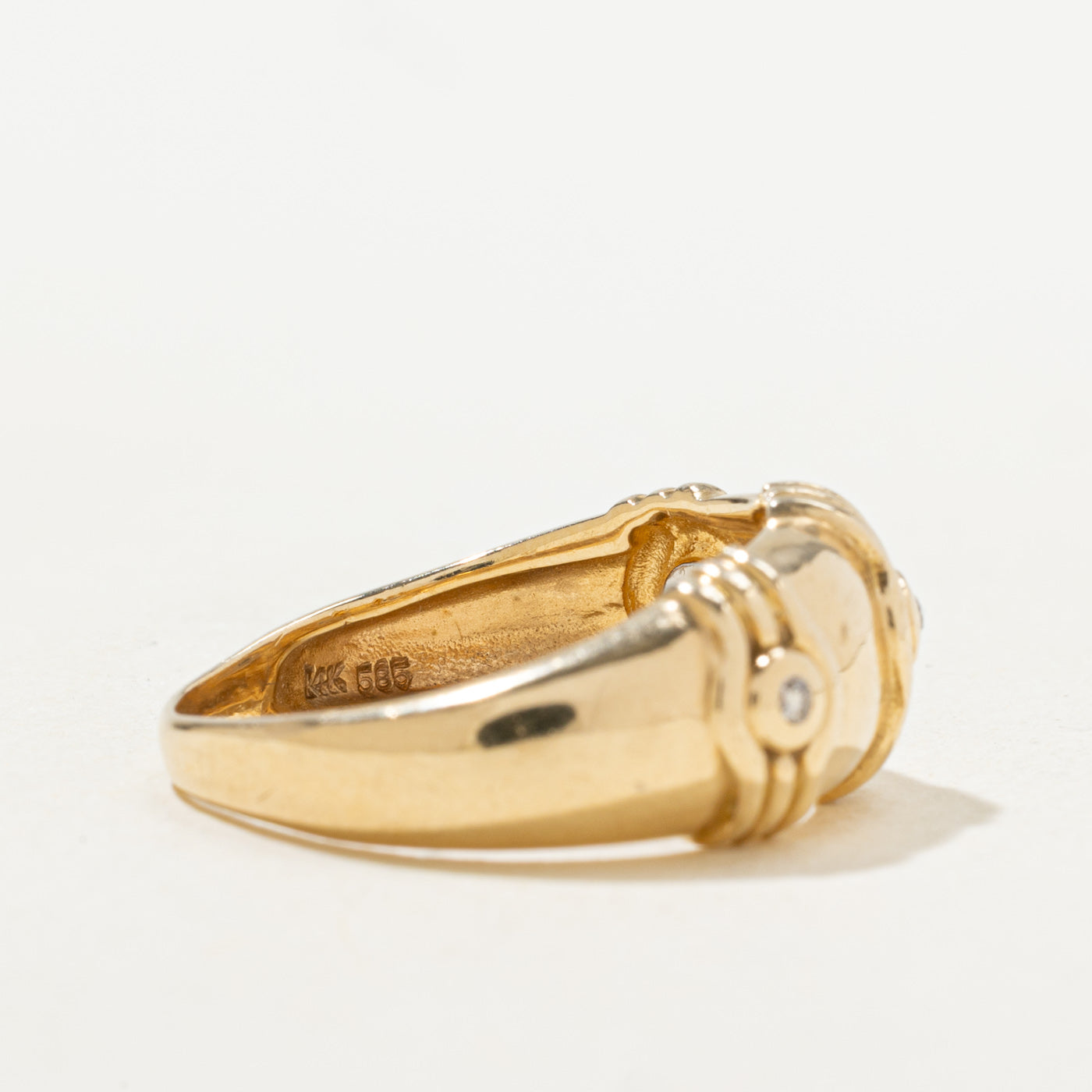 Bezel Set Diamond Grooved Dome Ring | SZ 7.25 |