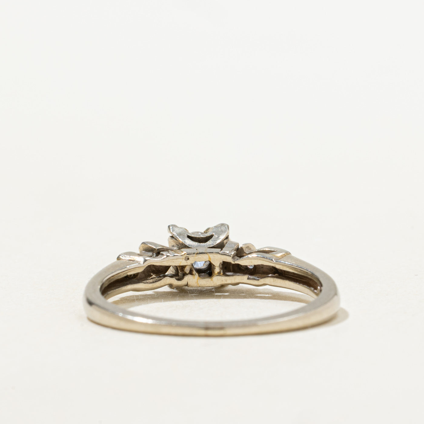 Illusion Set Diamond Accented Ring | SZ 6.25 |