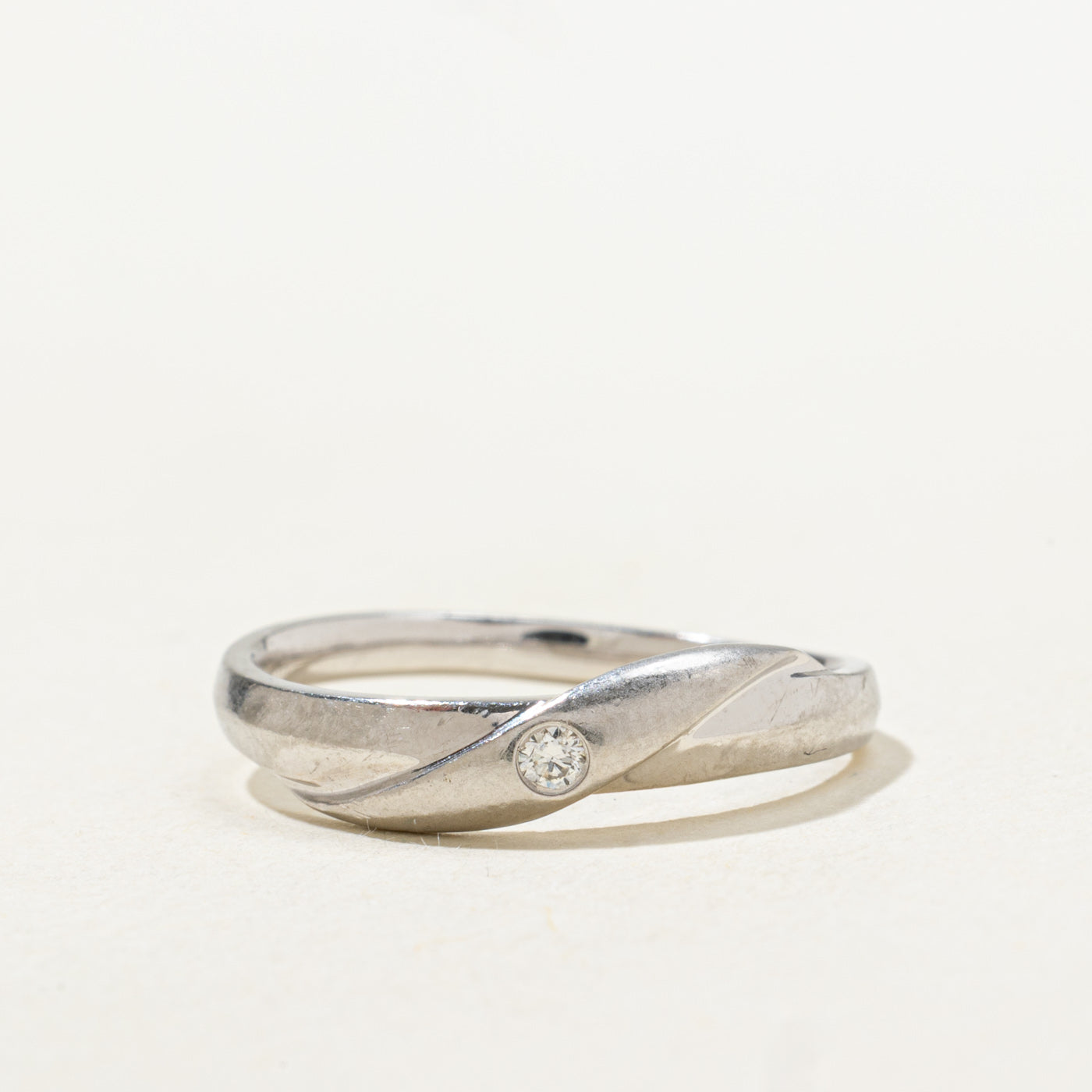 Flush Set Diamond Crossover Band | SZ 6.75 |