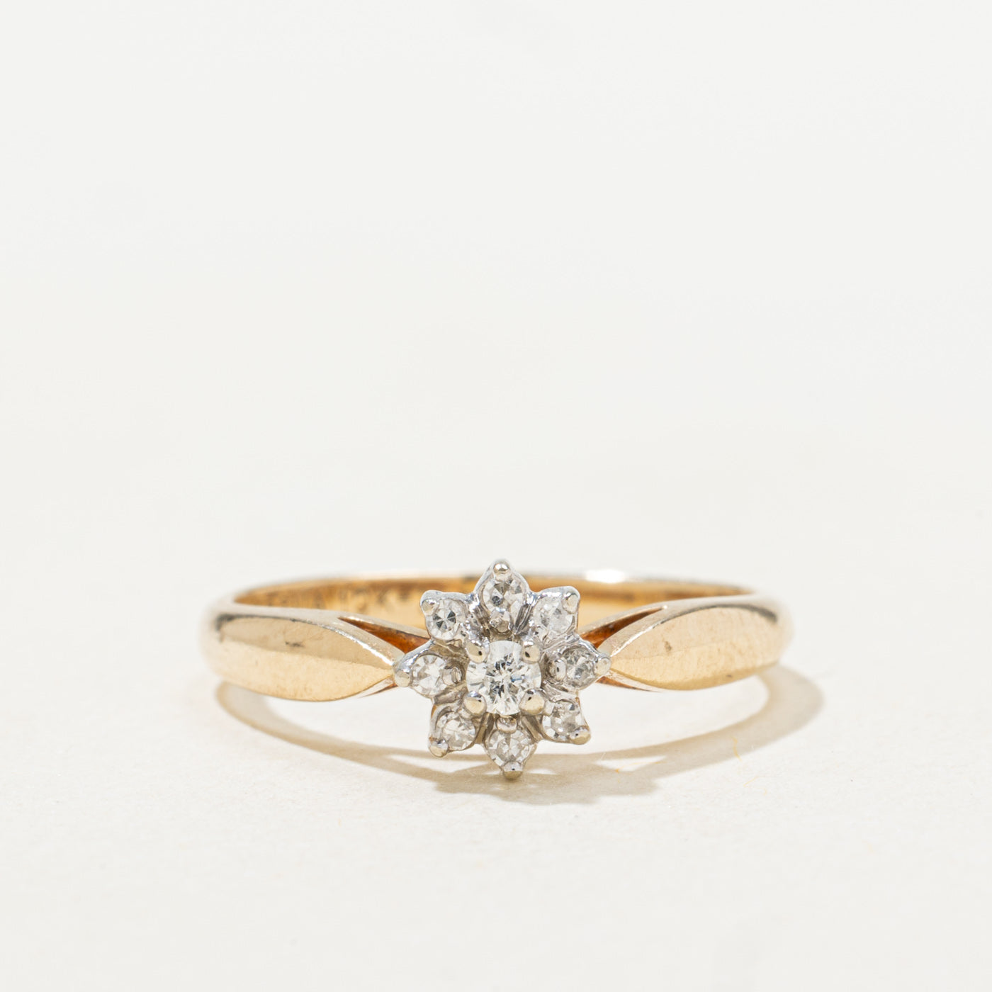 Diamond Petal Halo Ring | SZ 6.25 |