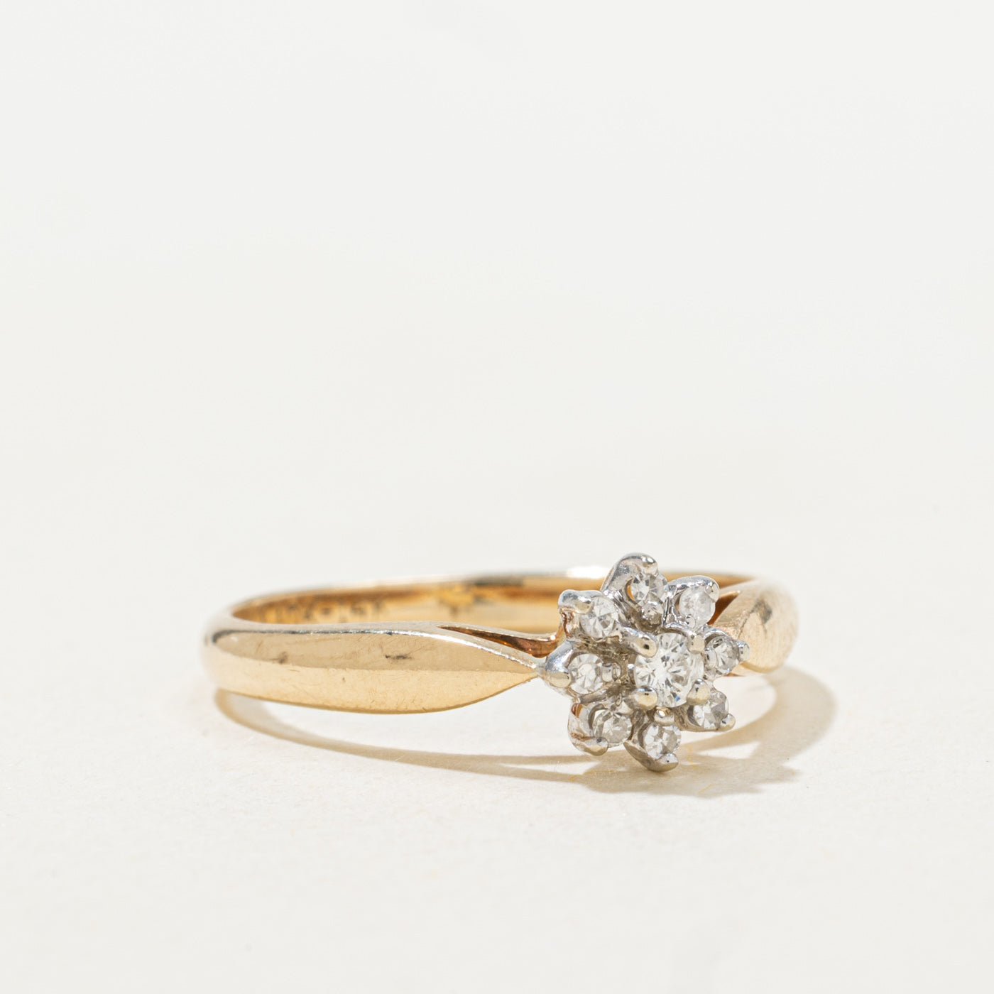 Diamond Petal Halo Ring | SZ 6.25 |