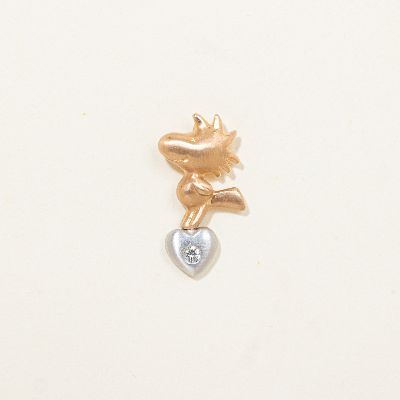 Flush Set Diamond Peanuts Woodstock Heart Pendant