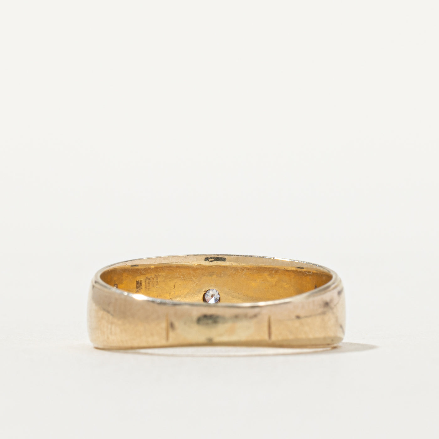 10k Star Set Single Diamond Band | SZ 6.75