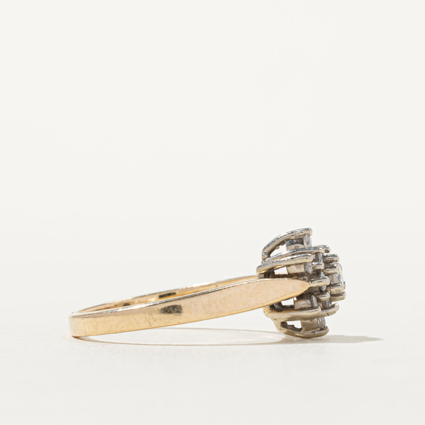 10k Diamond Snowflake Cluster Ring | SZ 6.25