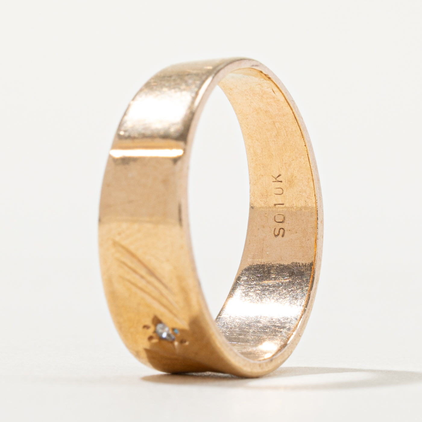 10k Star Set Two Stone Diamond Engraved Band | SZ 7