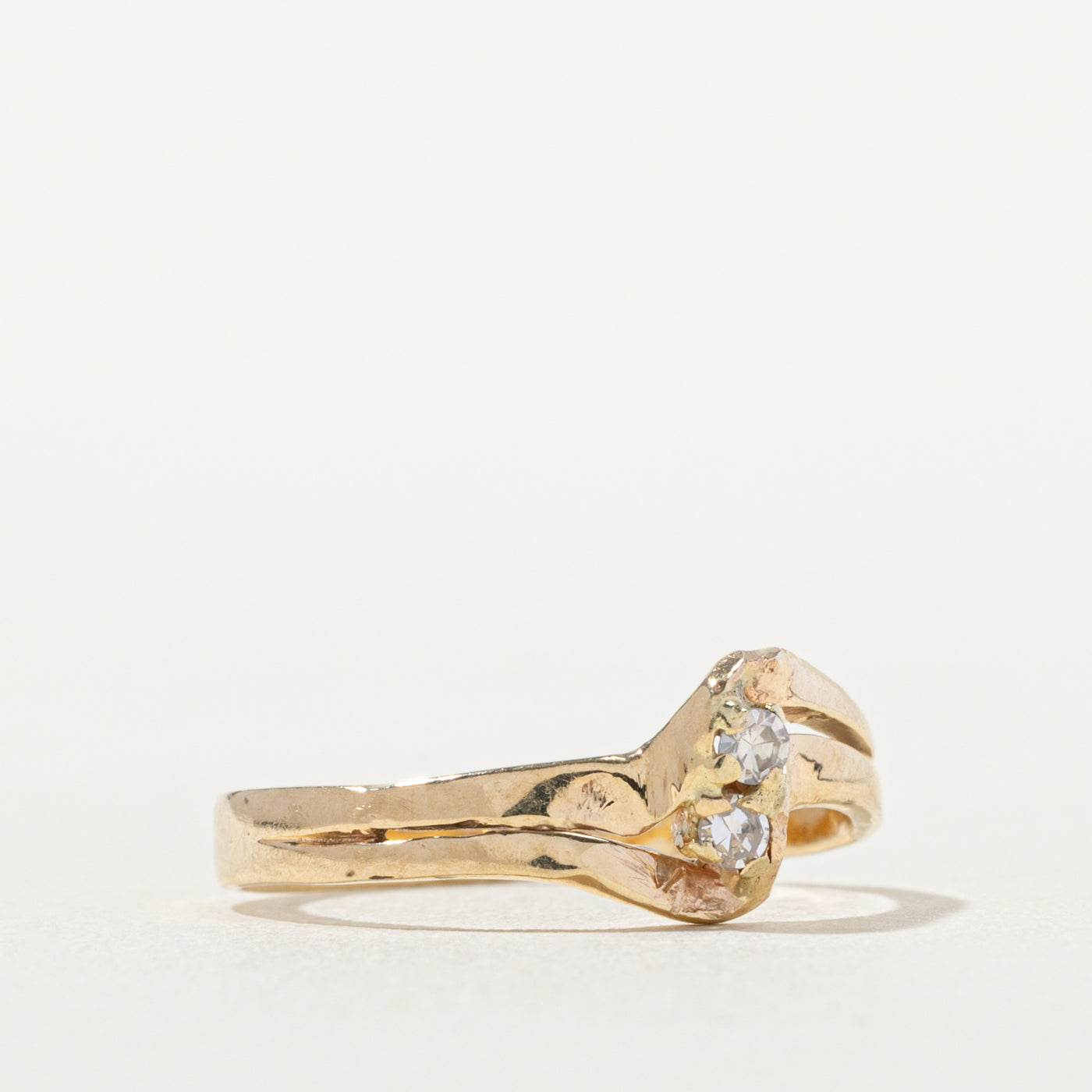 10k Two Stone Diamond Zigzag Ring | SZ 6.25