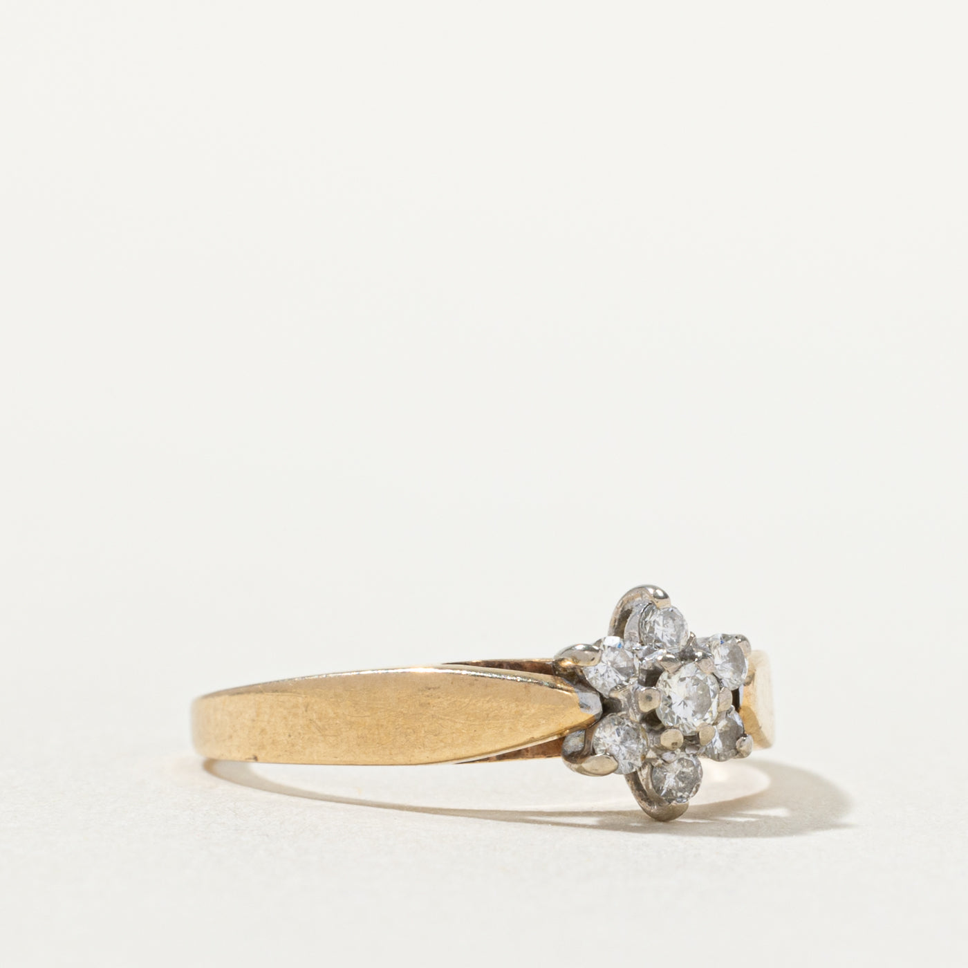 14k Diamond Floral Cluster Ring | SZ 5.75